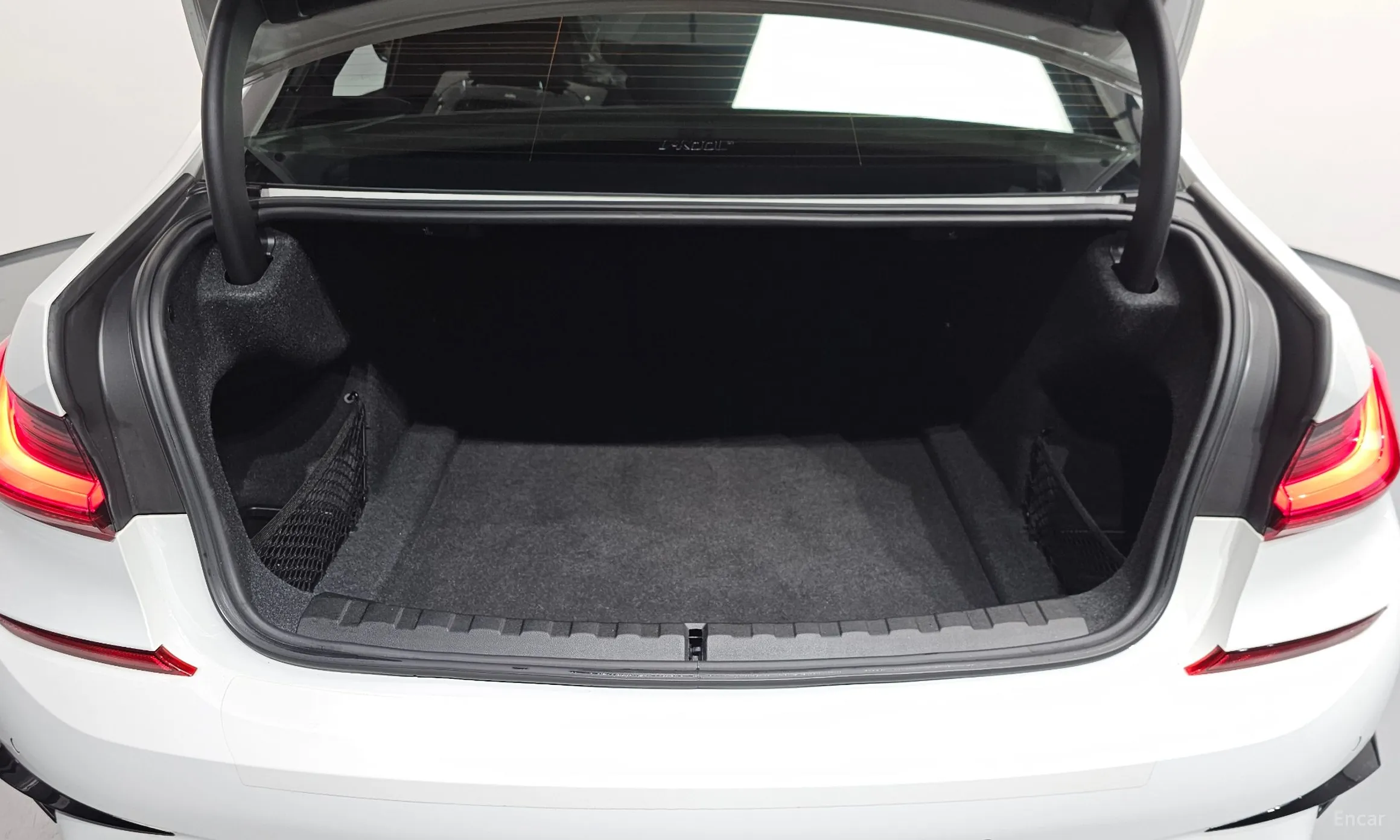 BMW 3 Series (G20) превью 20