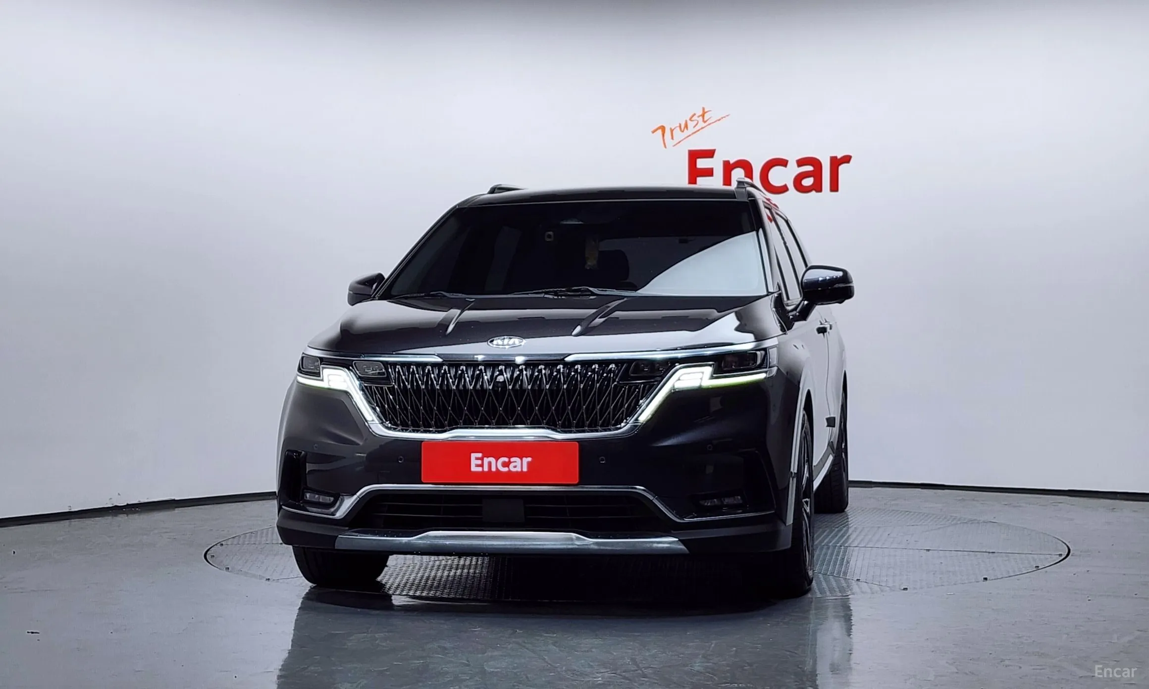 Kia Carnival Gen 4 превью 3