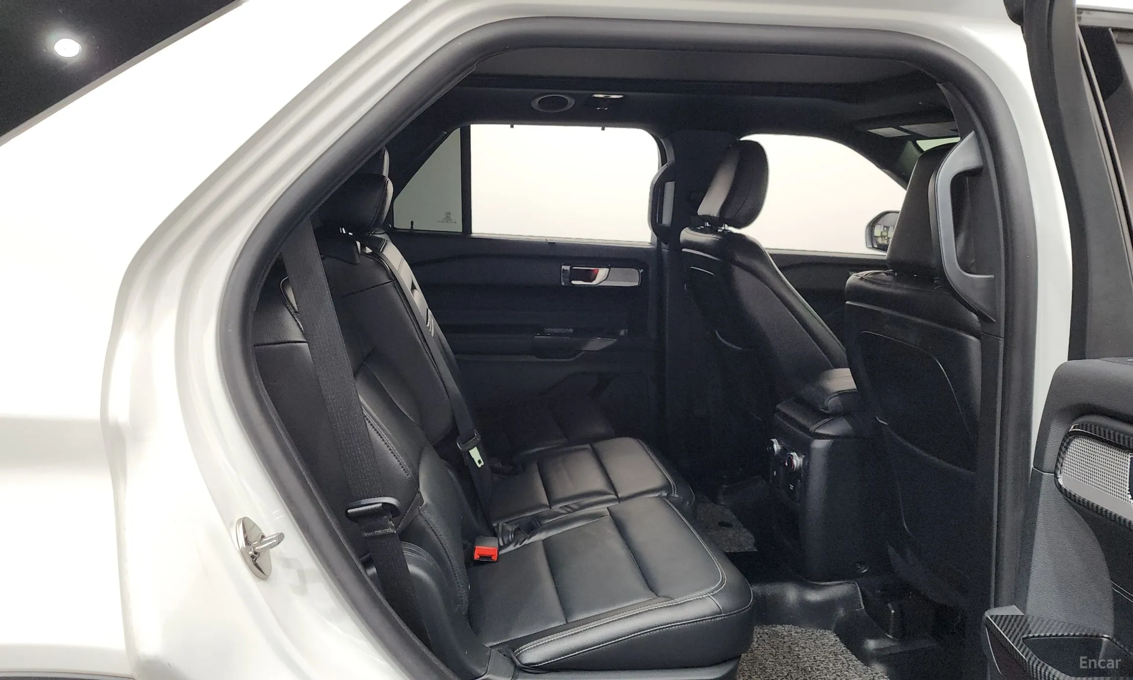 Ford Explorer 6th Generation превью 12