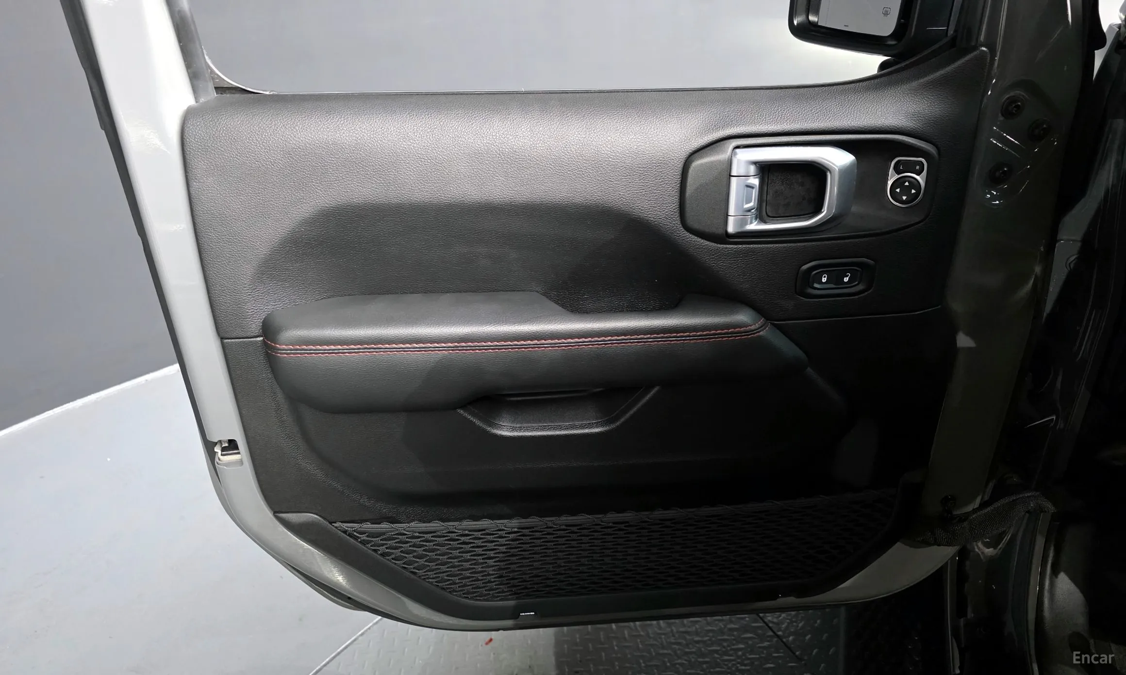Jeep Wrangler (JL) превью 17