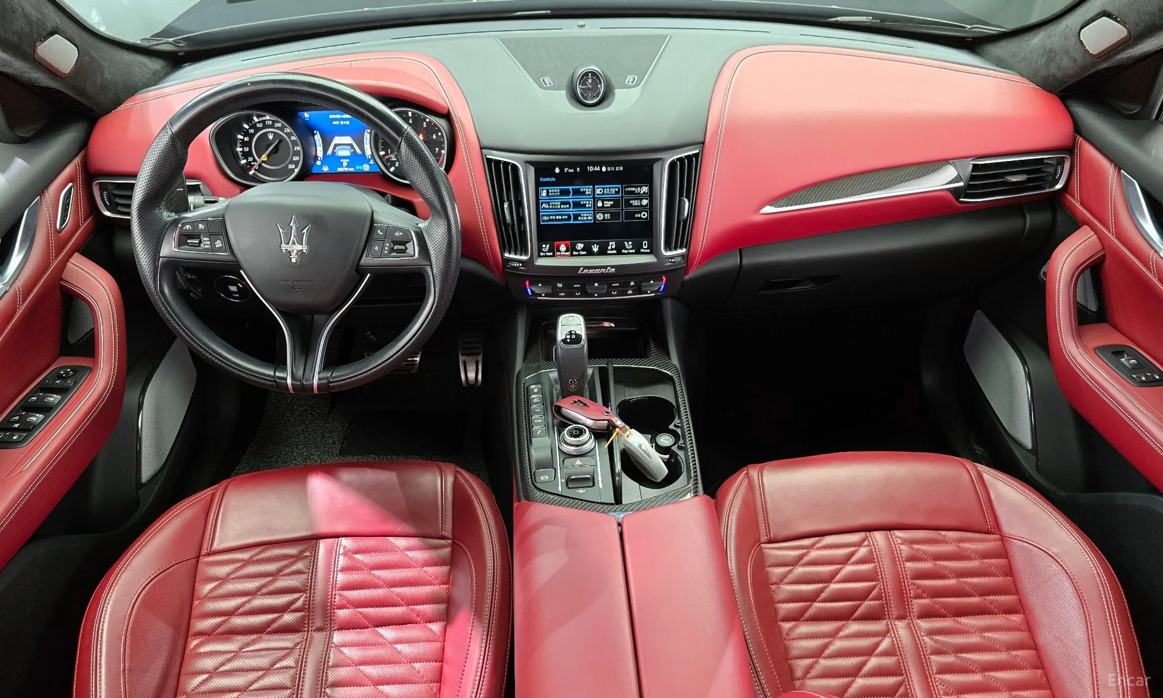 Maserati Levante превью 7