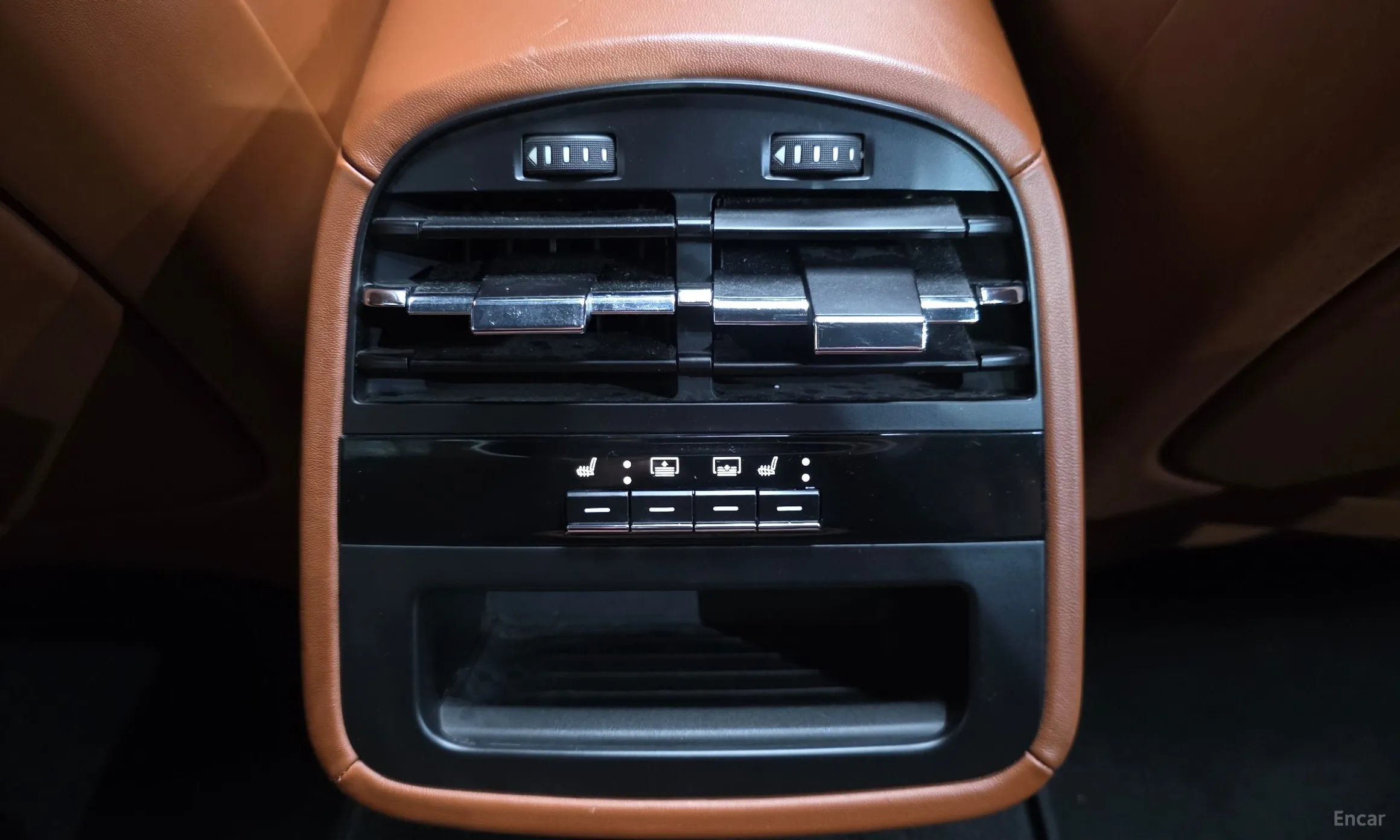Maserati Quattroporte превью 18