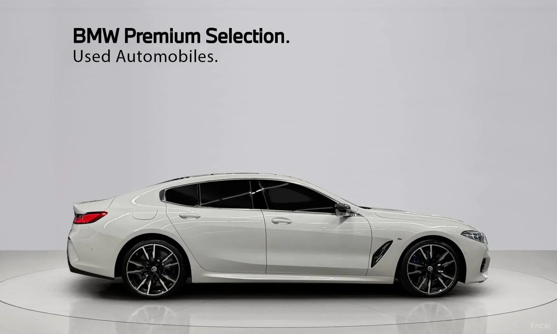 BMW 8-series (G15) превью 14