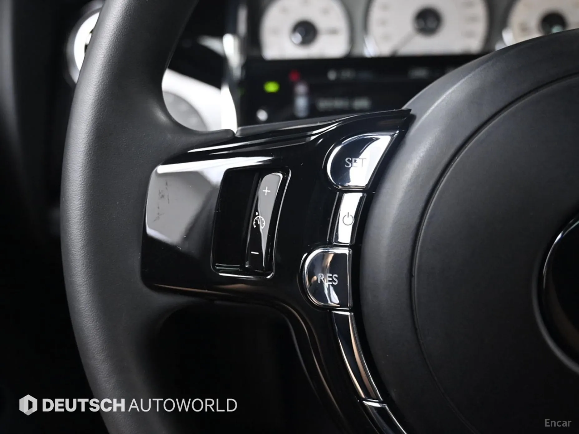 Rolls-Royce Ghost превью 17