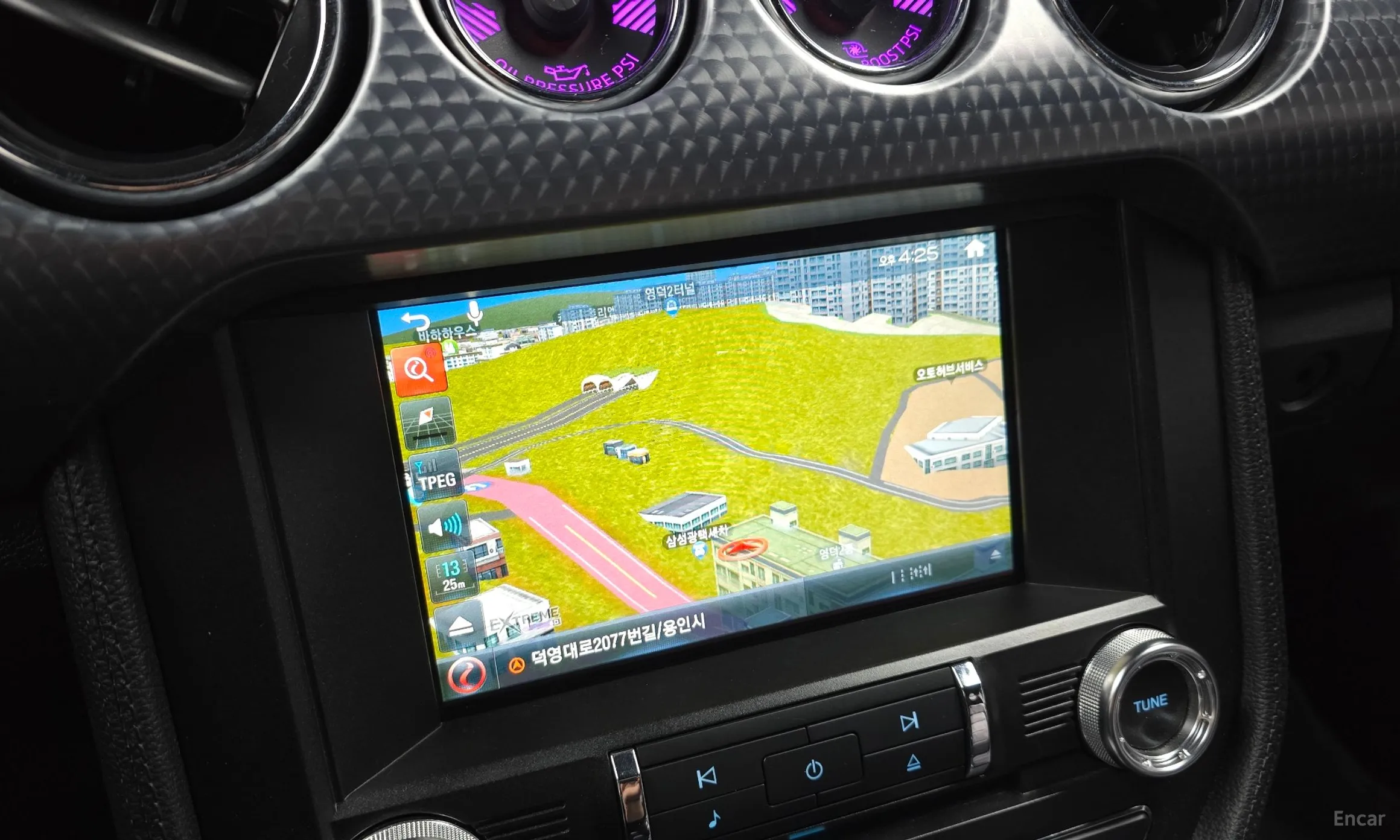 Ford Mustang превью 14
