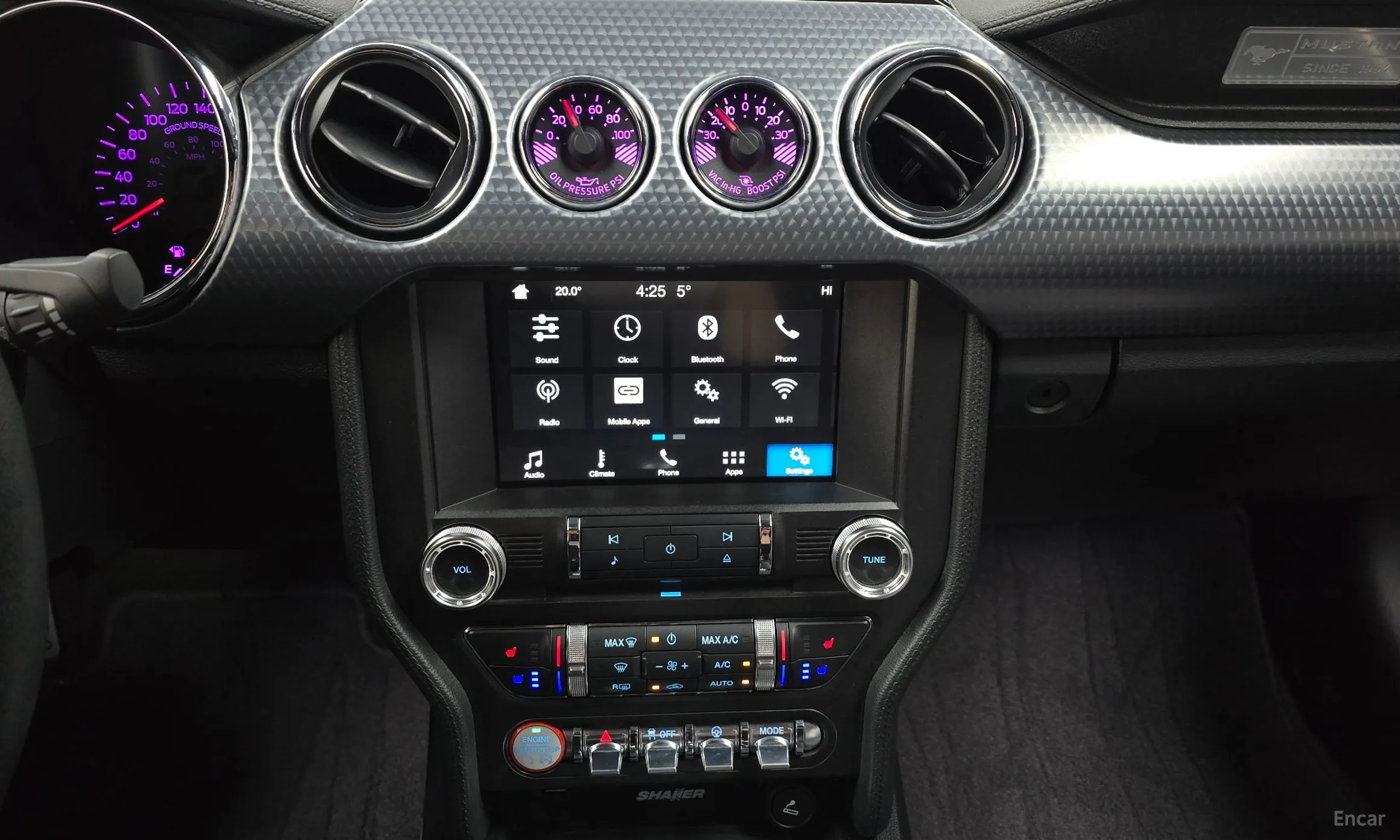 Ford Mustang превью 16