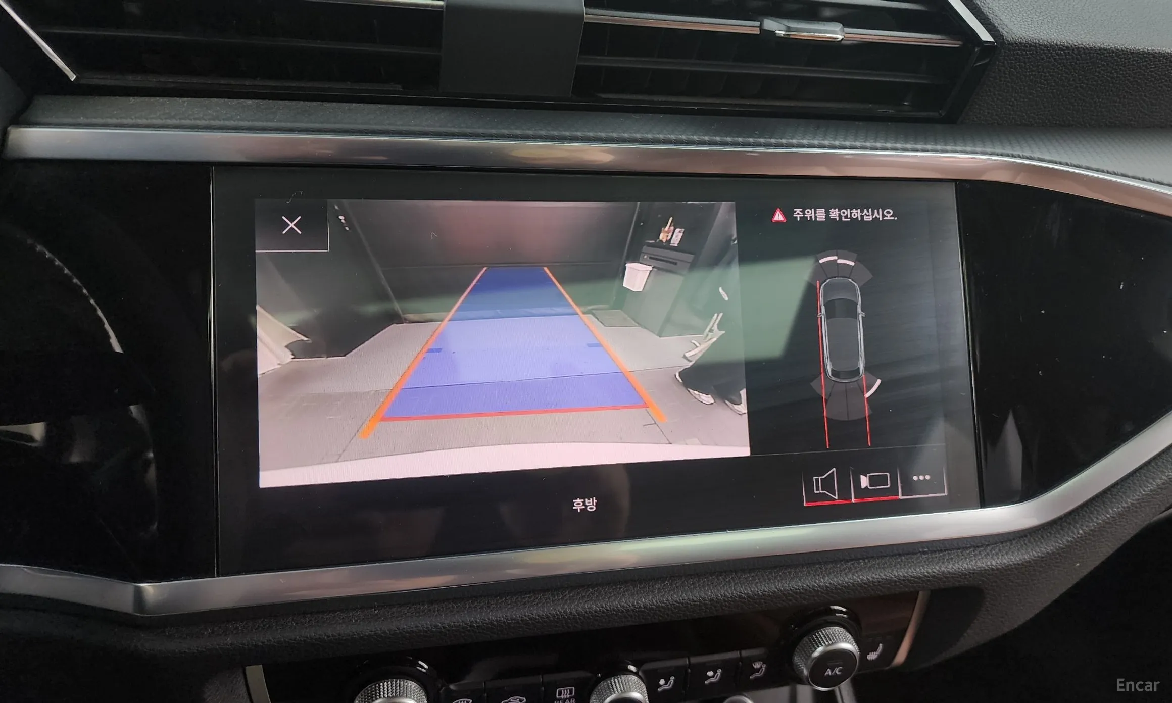 Audi Q3 (F3) превью 15