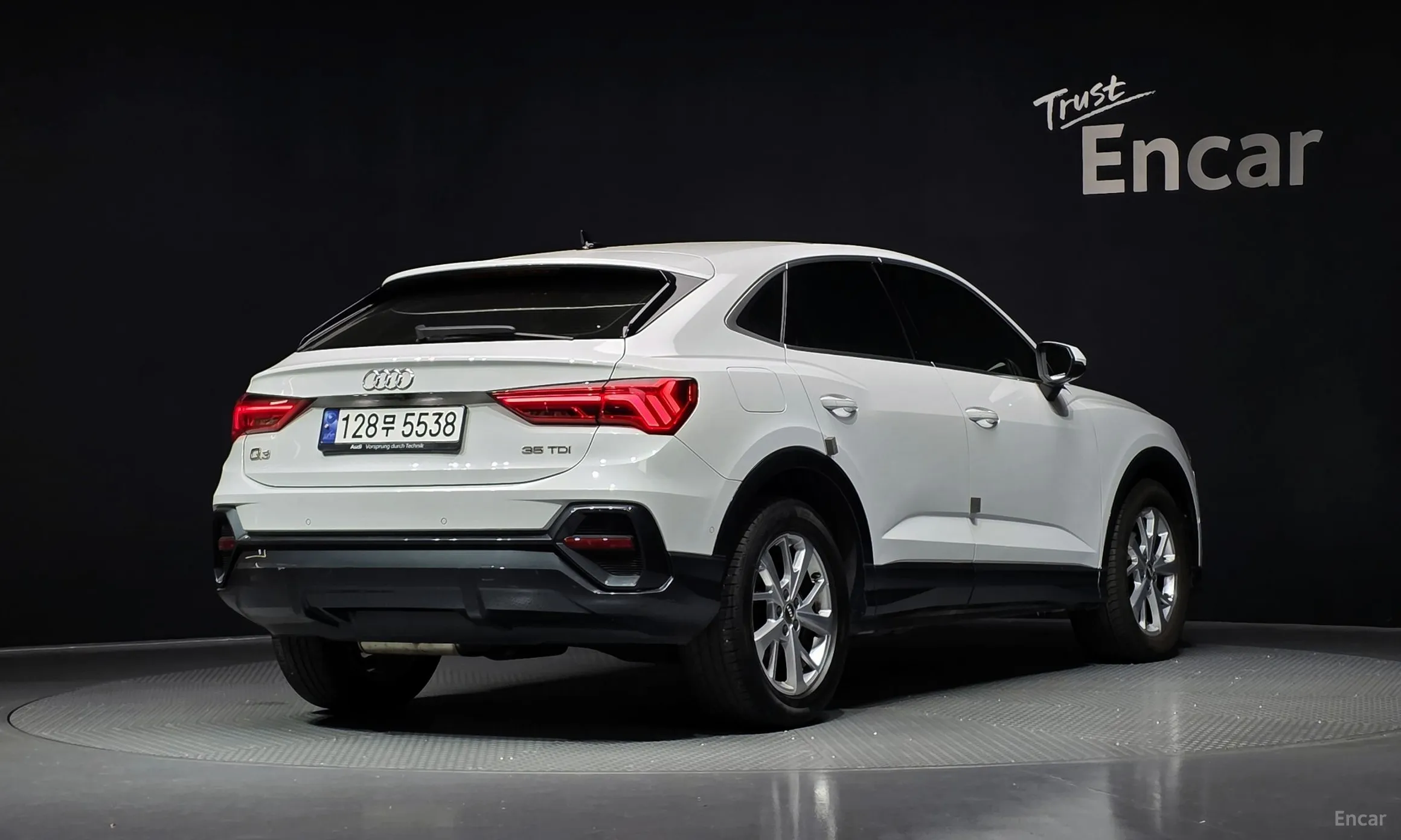 Audi Q3 (F3) превью 2