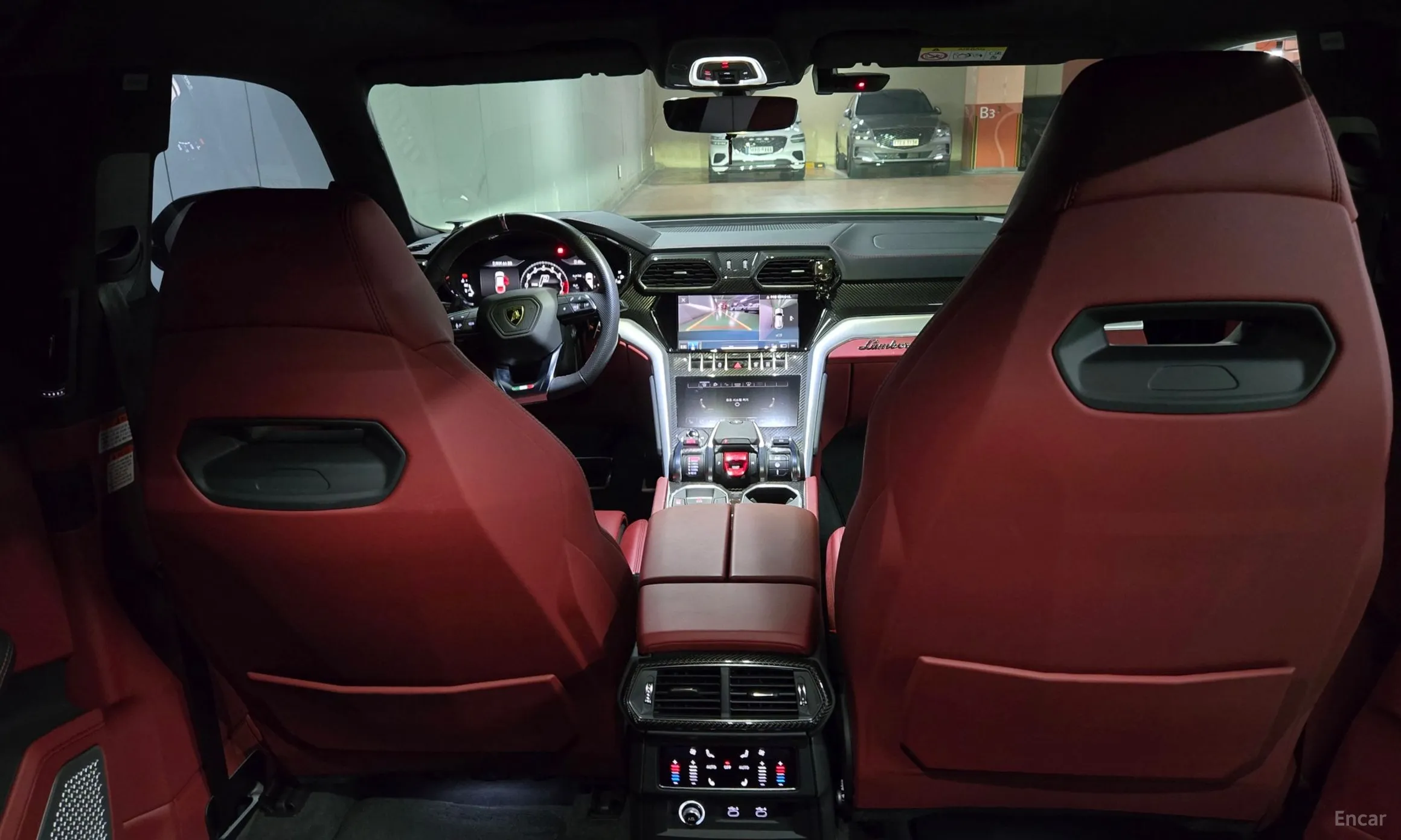 Lamborghini Urus превью 12