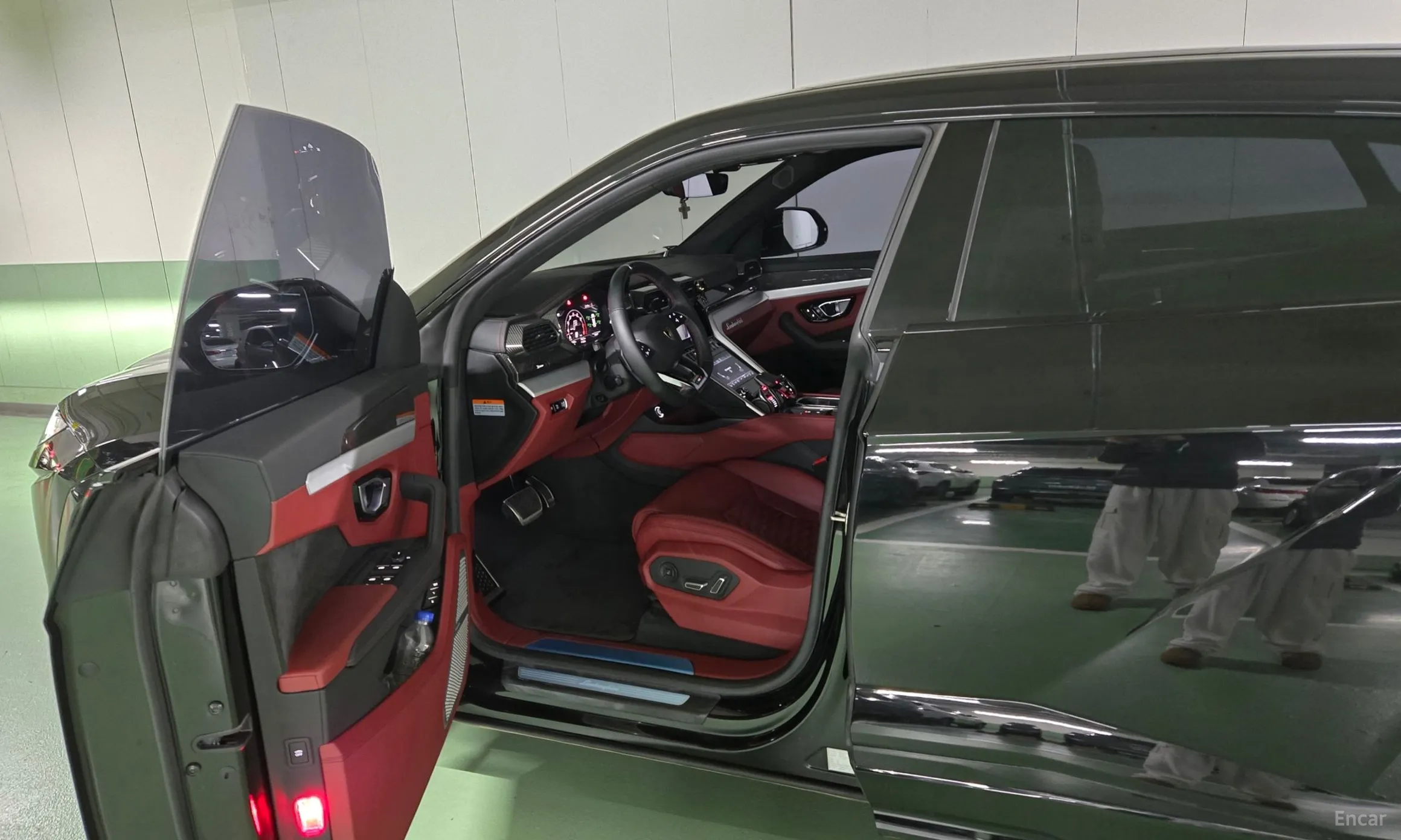 Lamborghini Urus превью 13