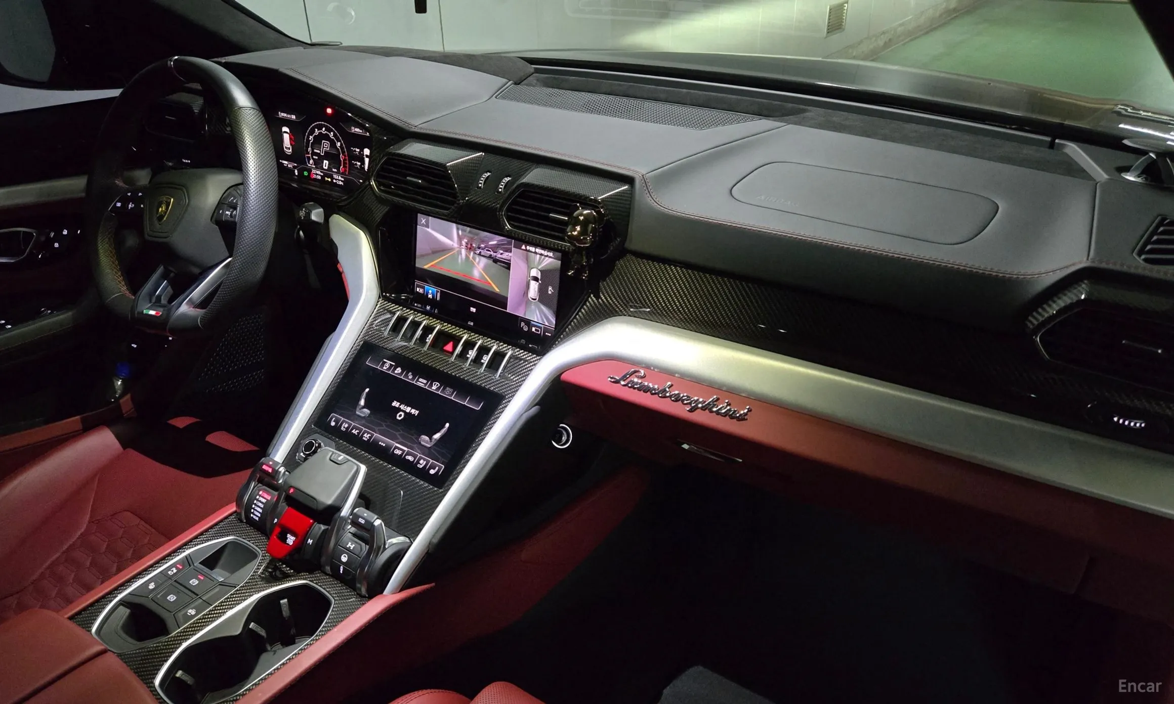 Lamborghini Urus превью 17