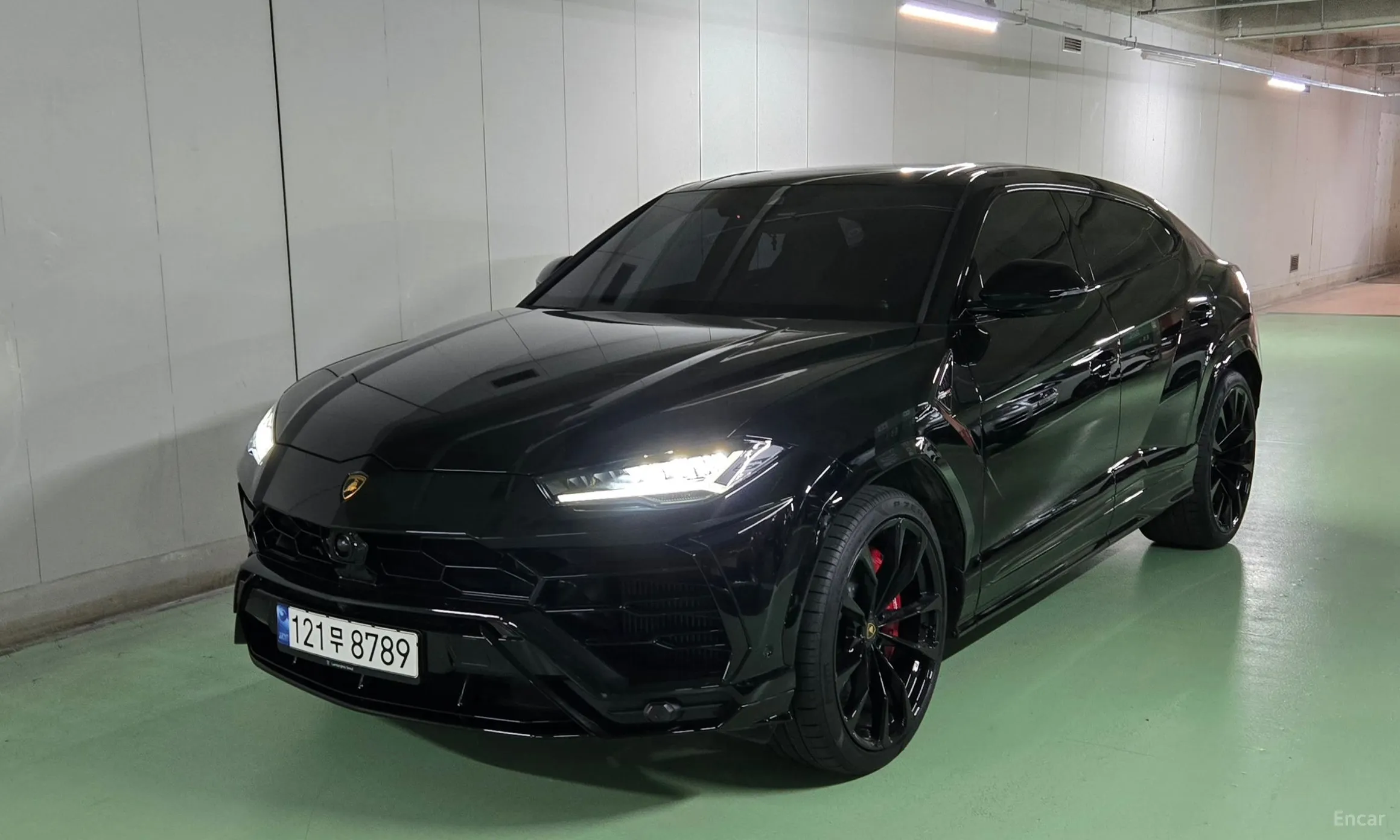 Lamborghini Urus превью 3
