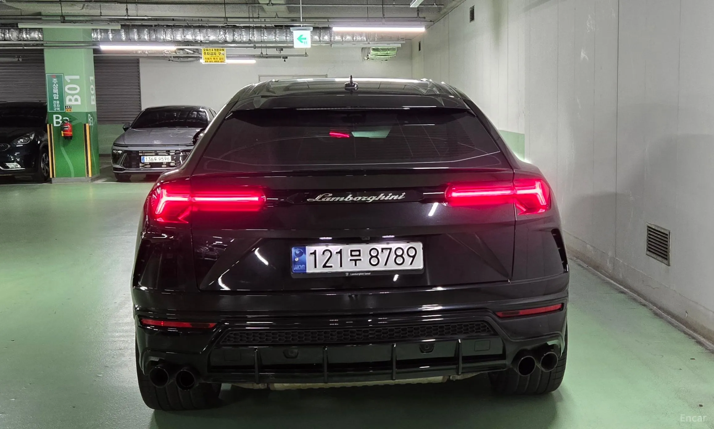 Lamborghini Urus превью 4