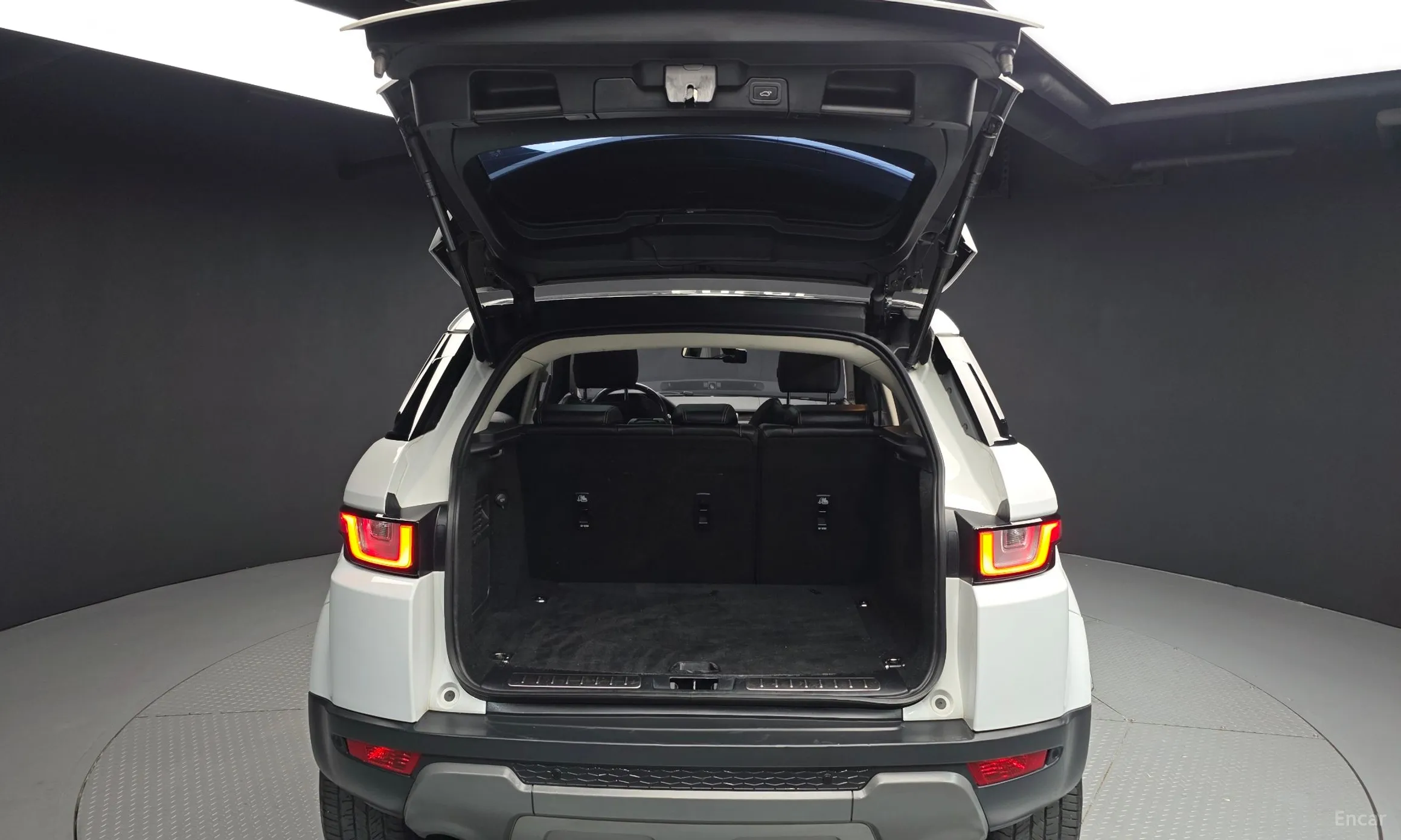 Land Rover Range Rover Evoque превью 20