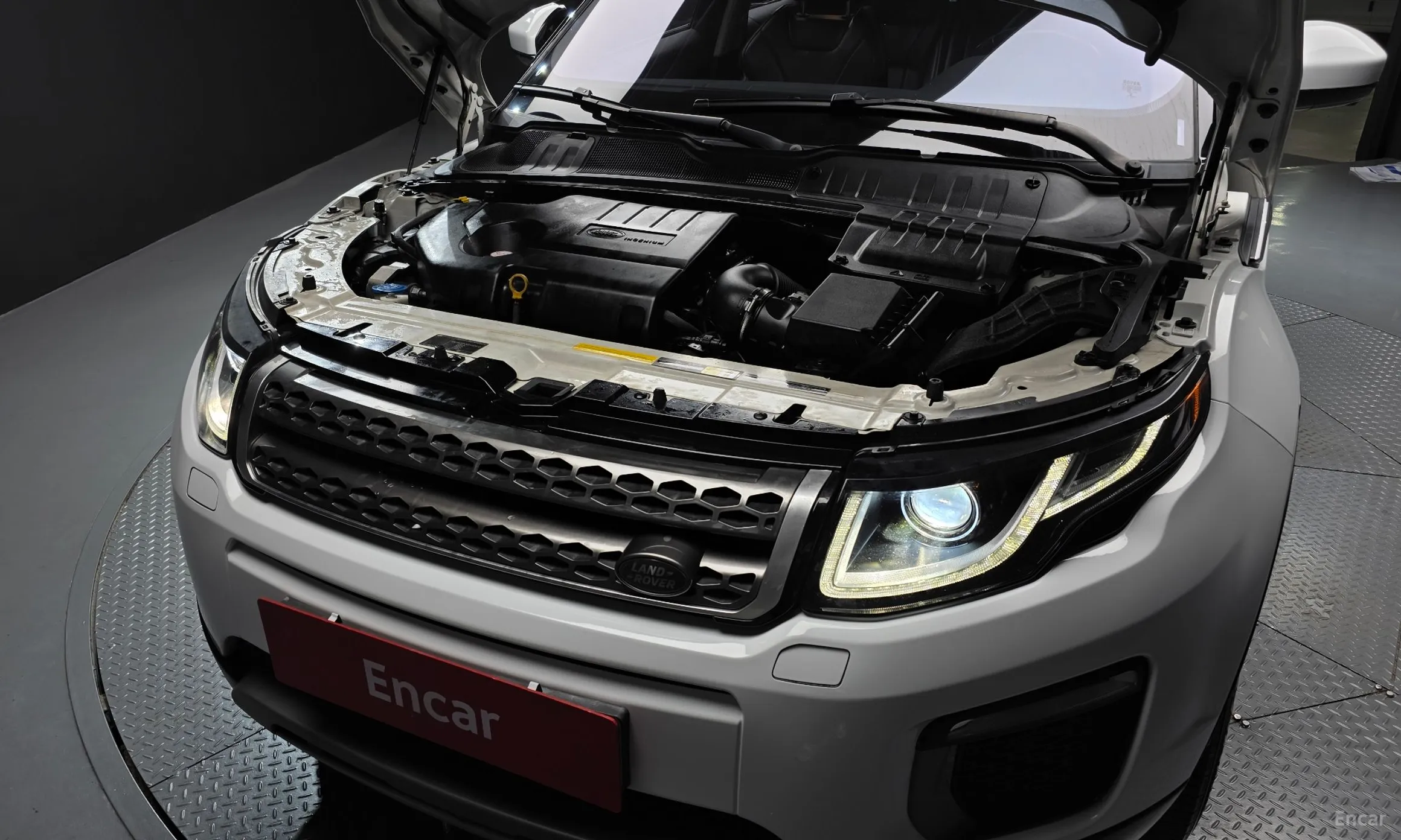 Land Rover Range Rover Evoque превью 6