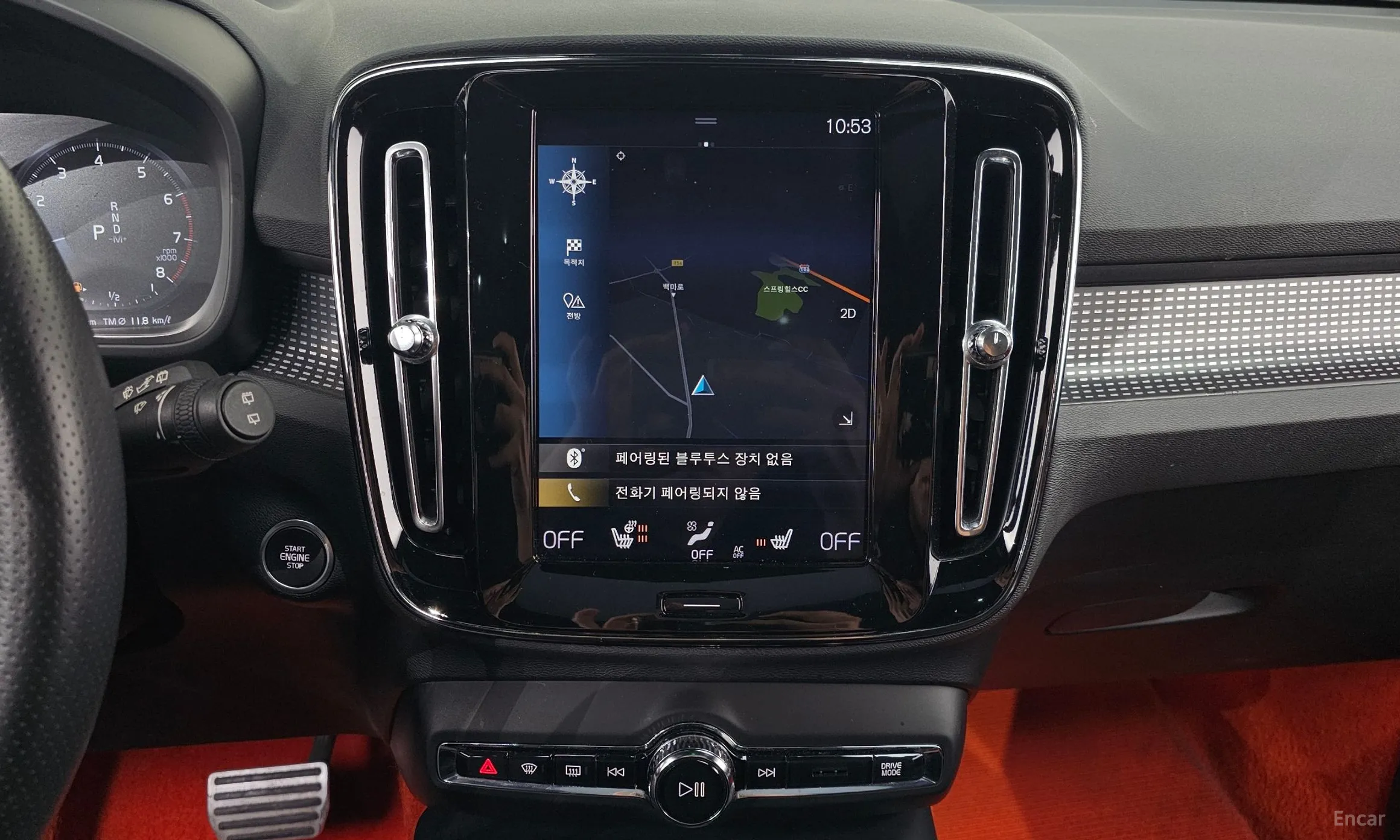 Volvo XC40 превью 14