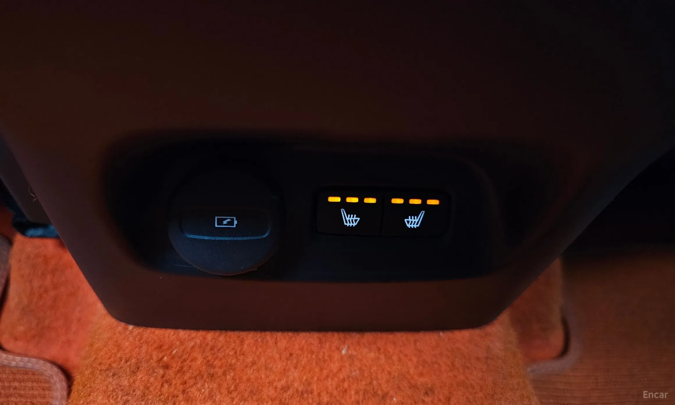 Volvo XC40 превью 19