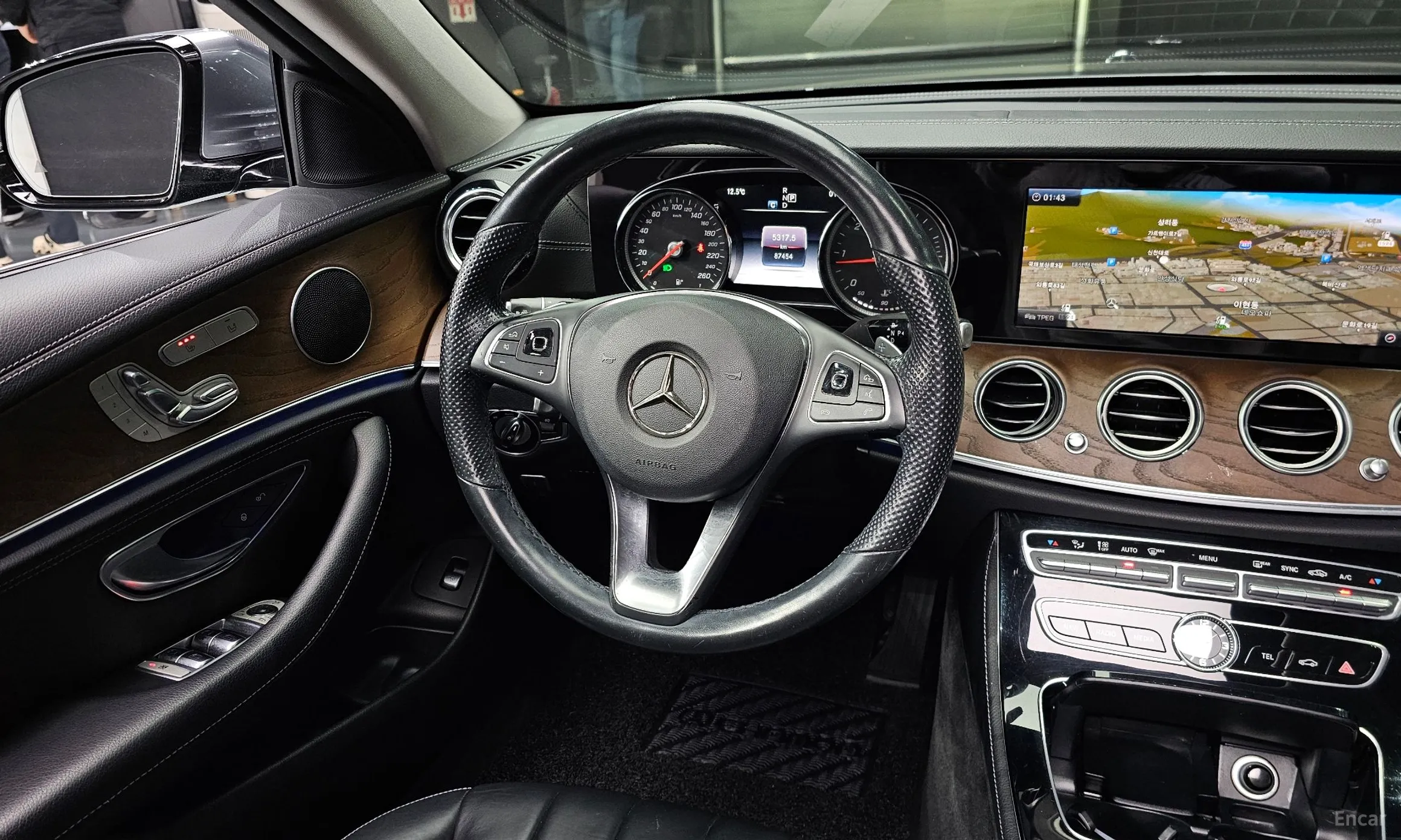 Mercedes Benz E-Class W213 превью 13