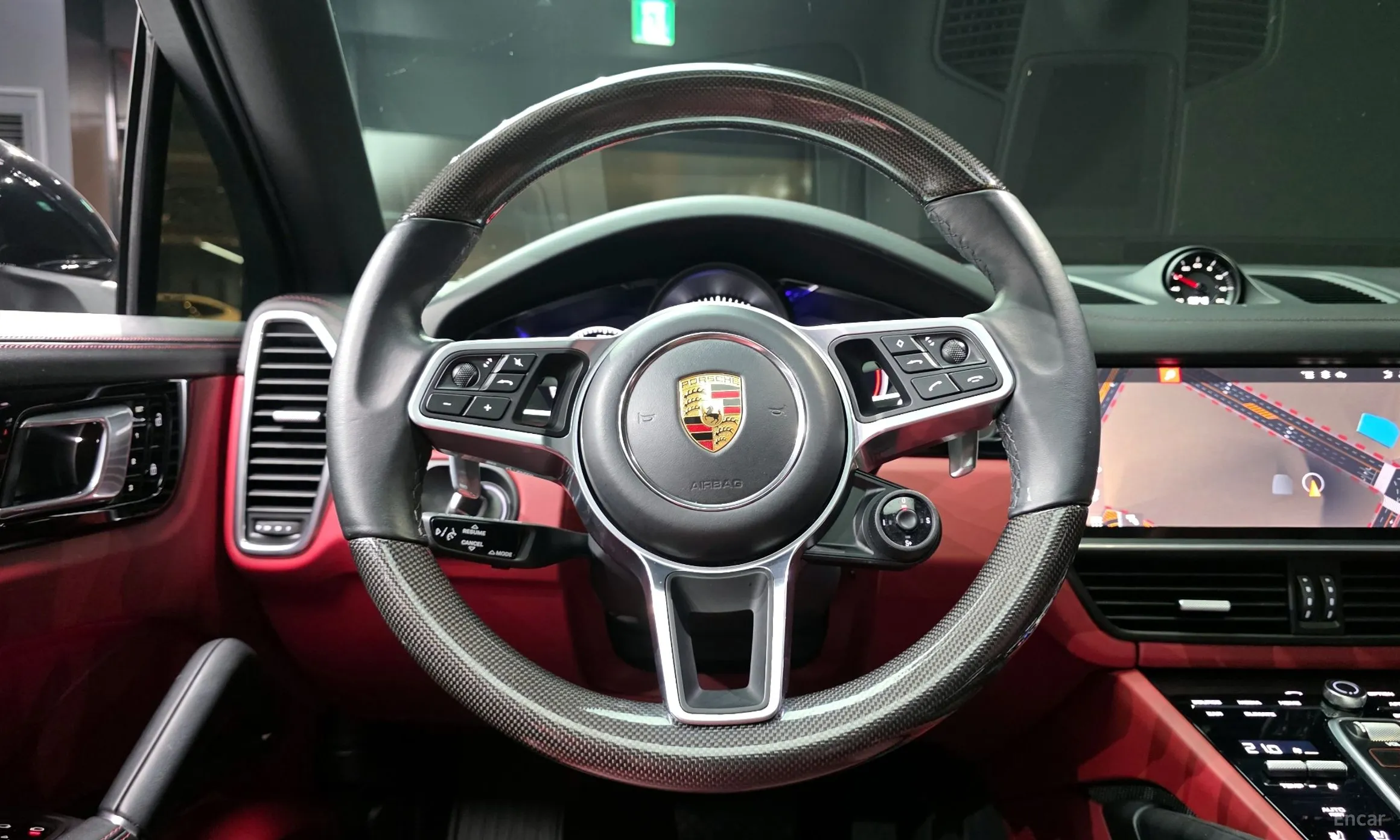 Porsche Cayenne (PO536) превью 13