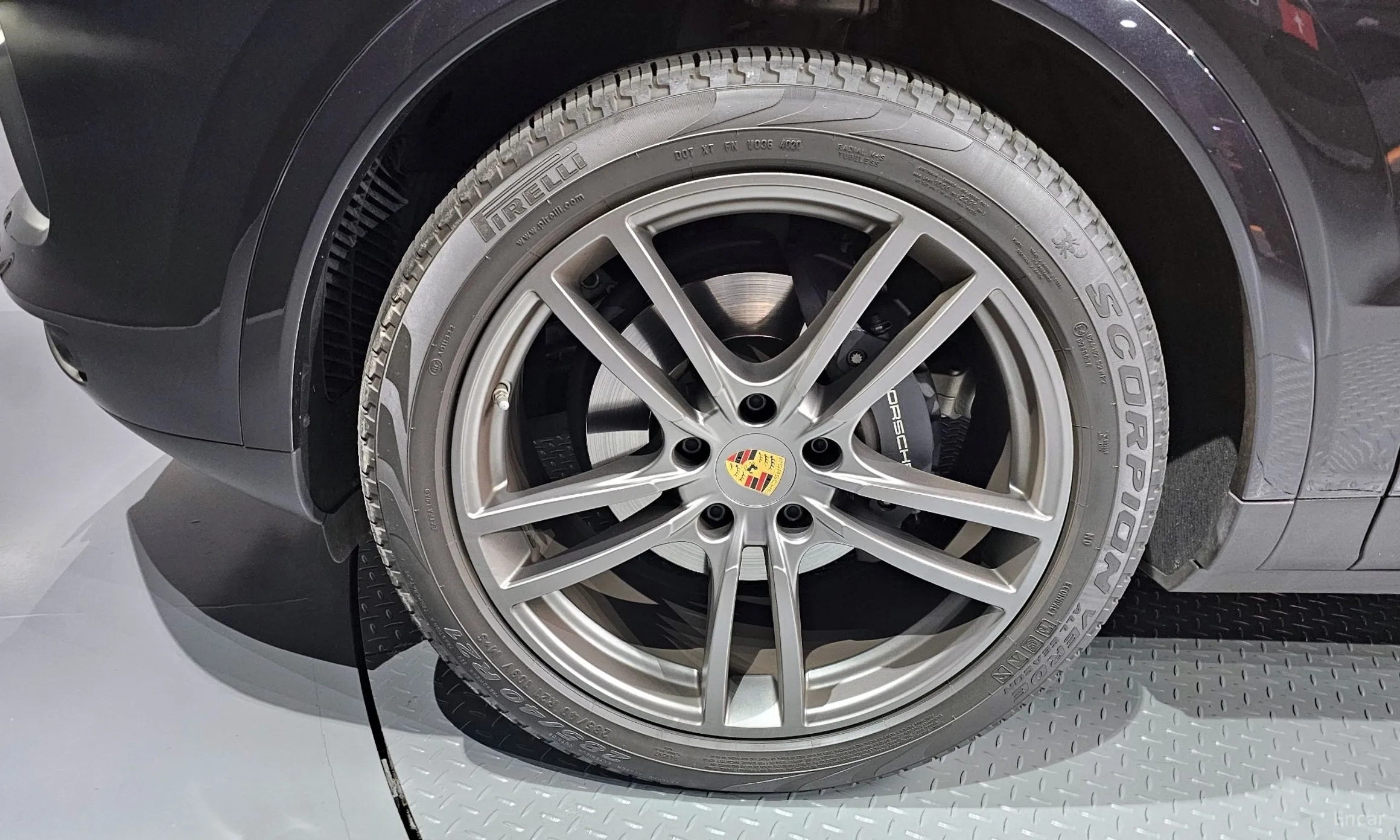 Porsche Cayenne (PO536) превью 5