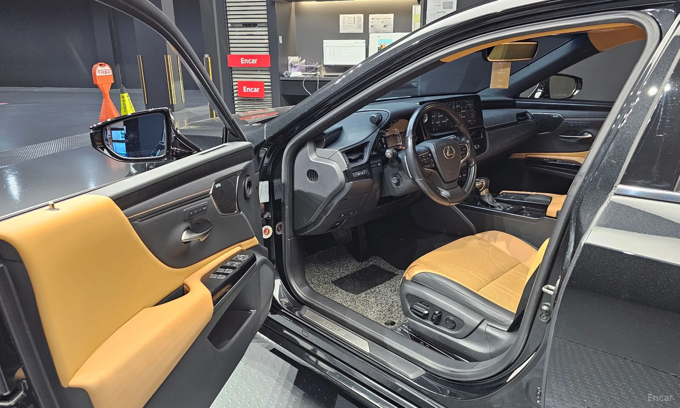 Lexus ES300h 7th Generation превью 11