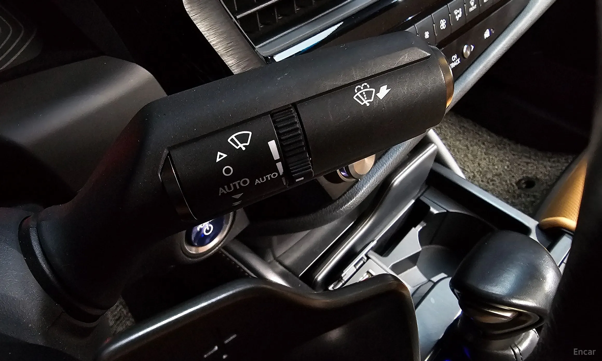 Lexus ES300h 7th Generation превью 16