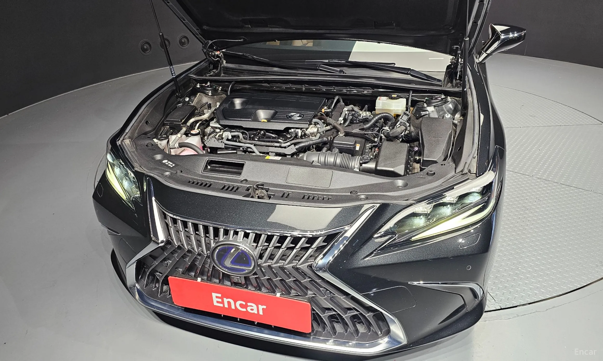 Lexus ES300h 7th Generation превью 6
