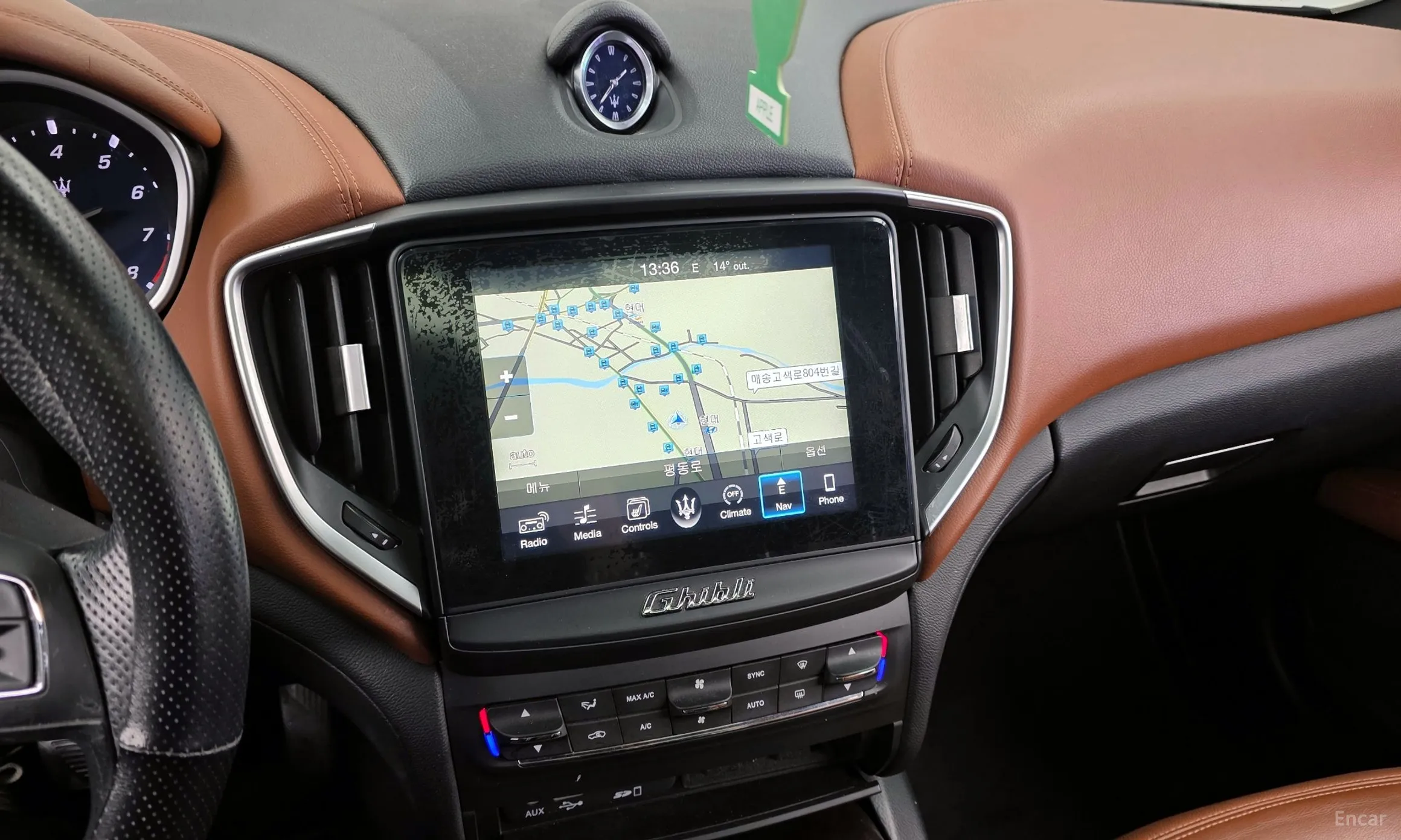 Maserati Ghibli превью 14