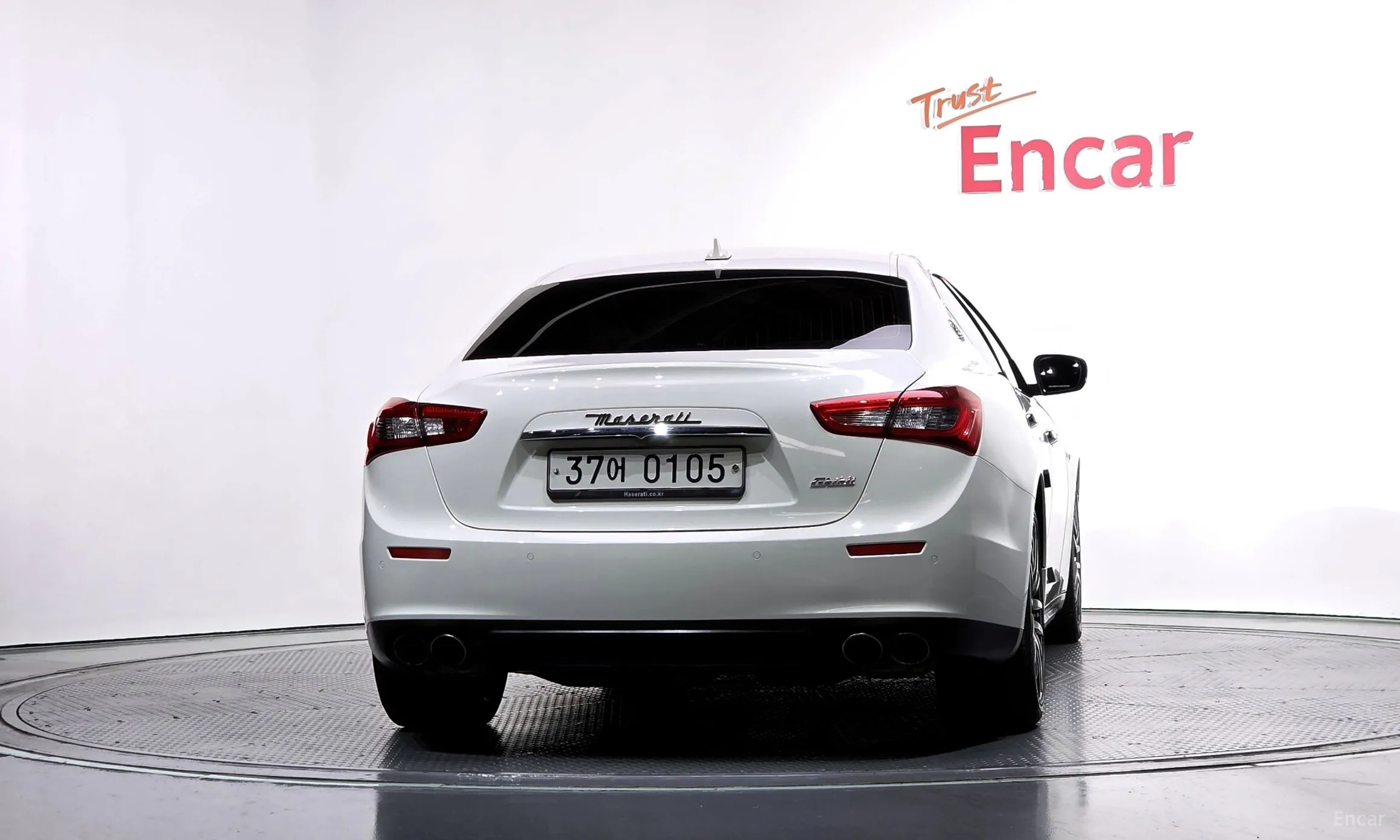 Maserati Ghibli превью 4