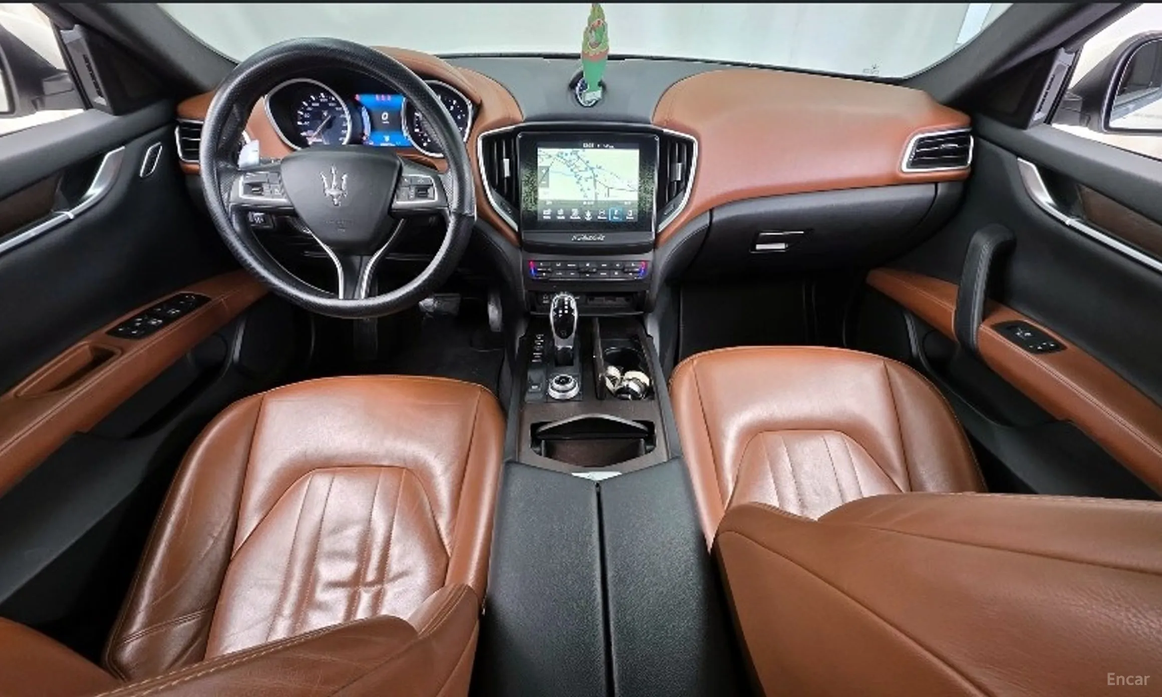 Maserati Ghibli превью 7