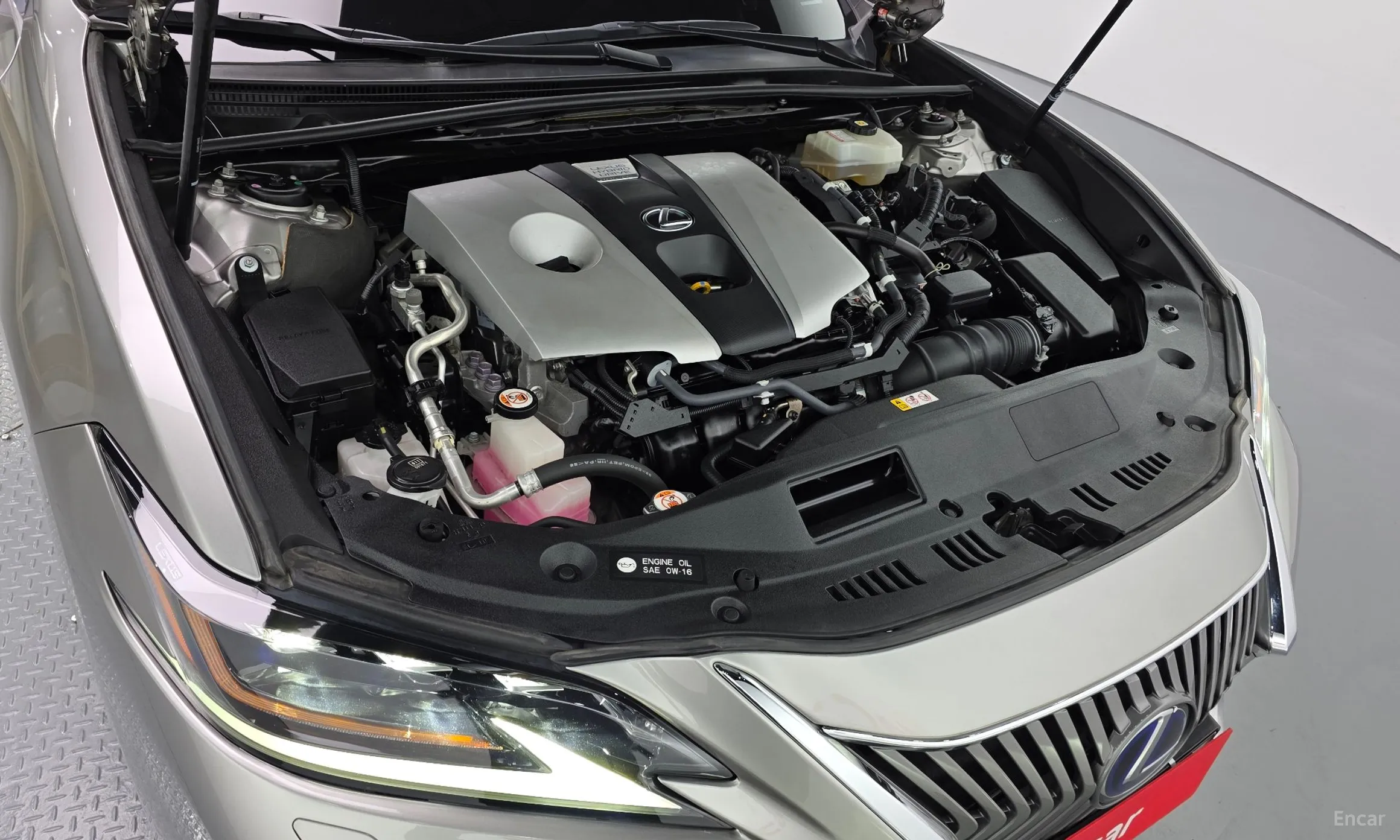 Lexus ES300h 7th Generation превью 6