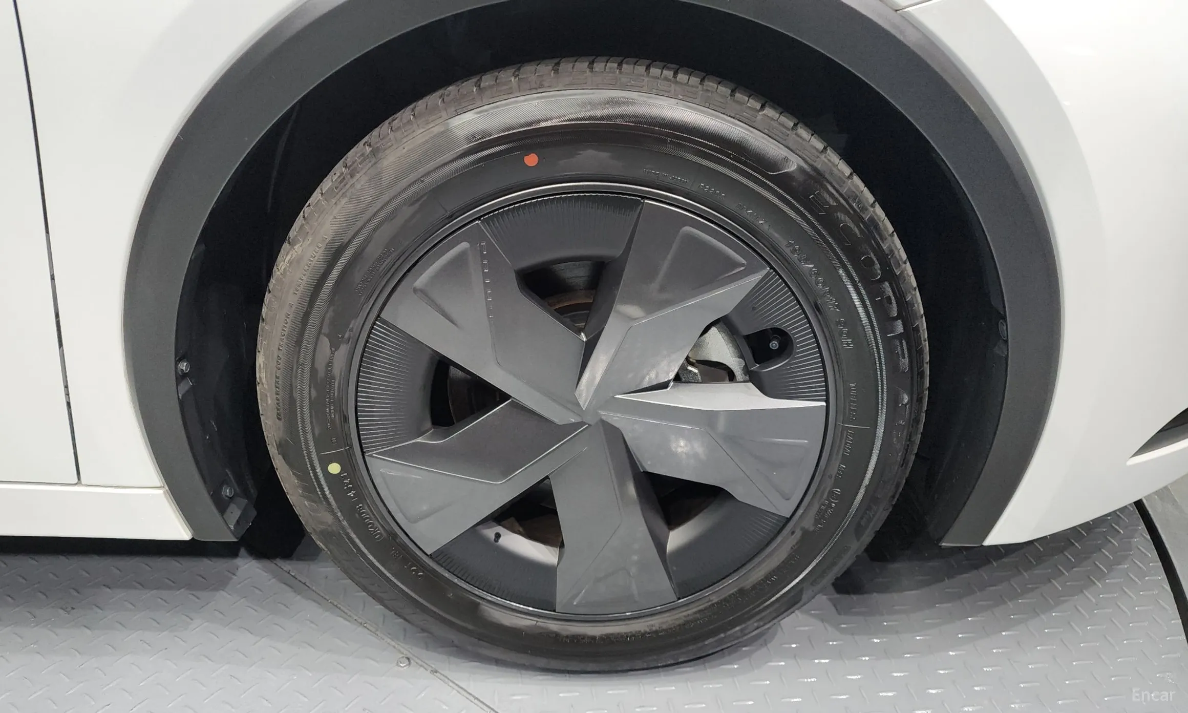 Toyota Prius 5th Generation превью 5