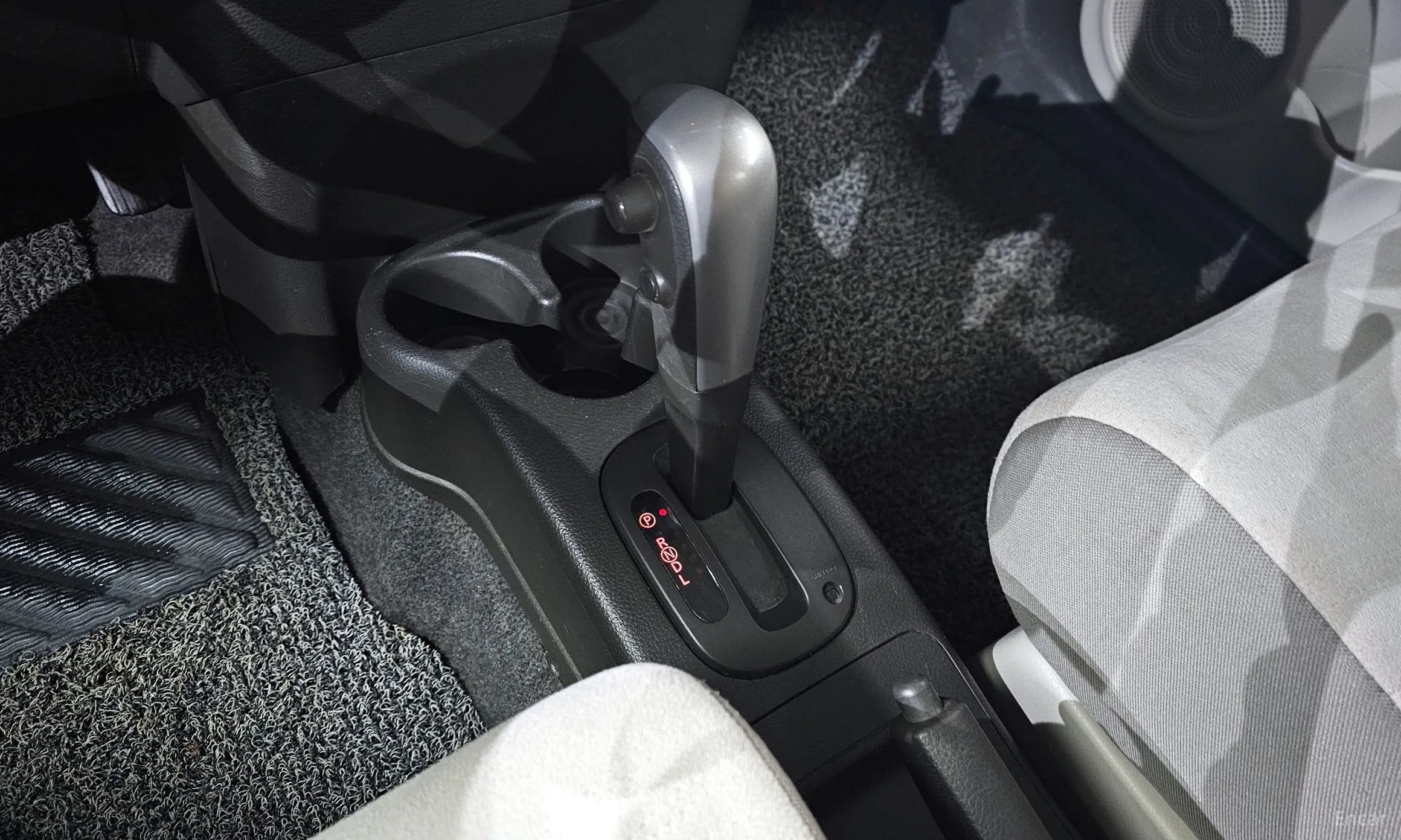 Nissan Cube превью 9