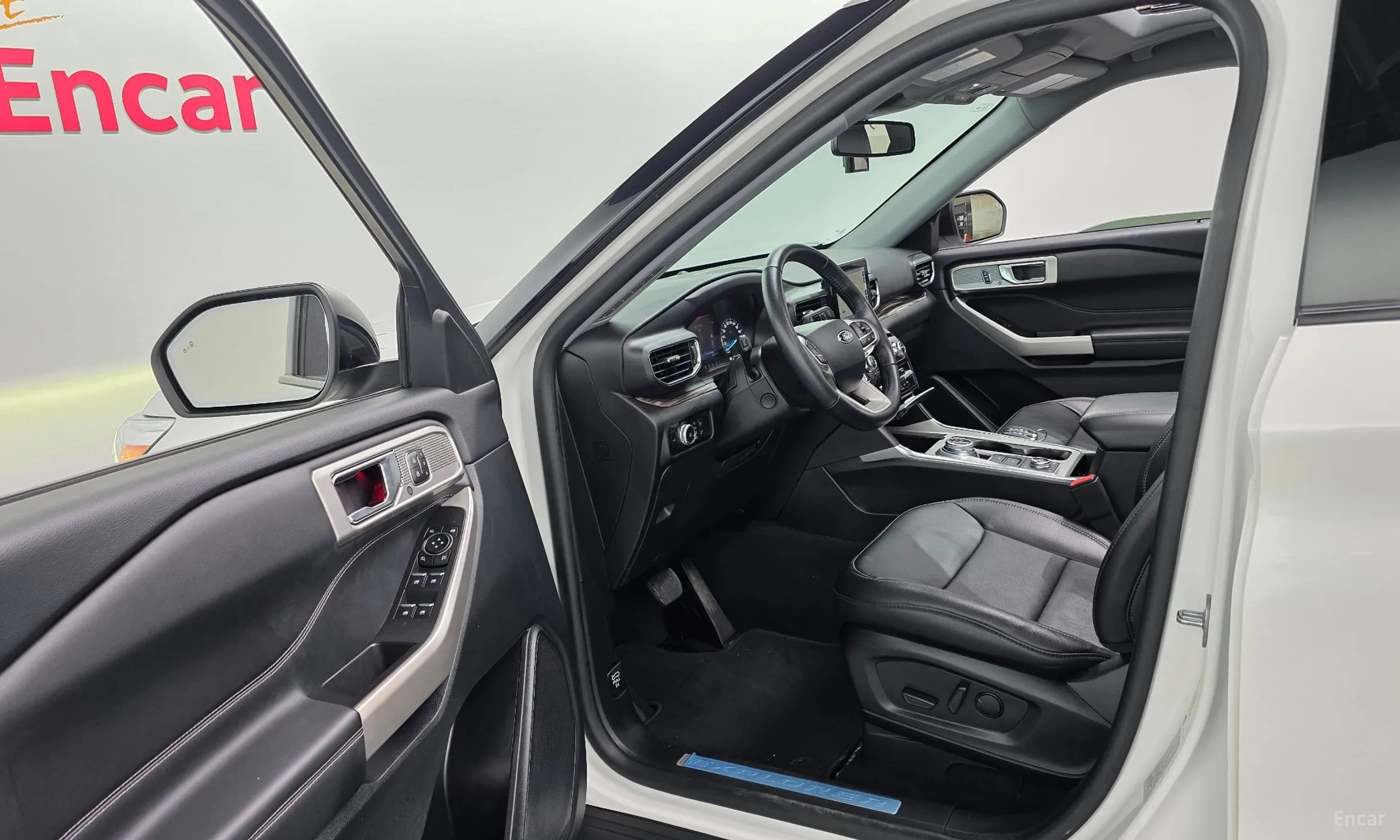 Ford Explorer 6th Generation превью 12