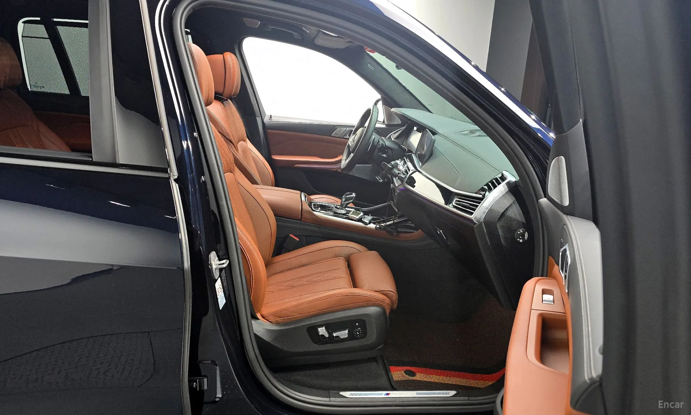 BMW X7 (G07) превью 10