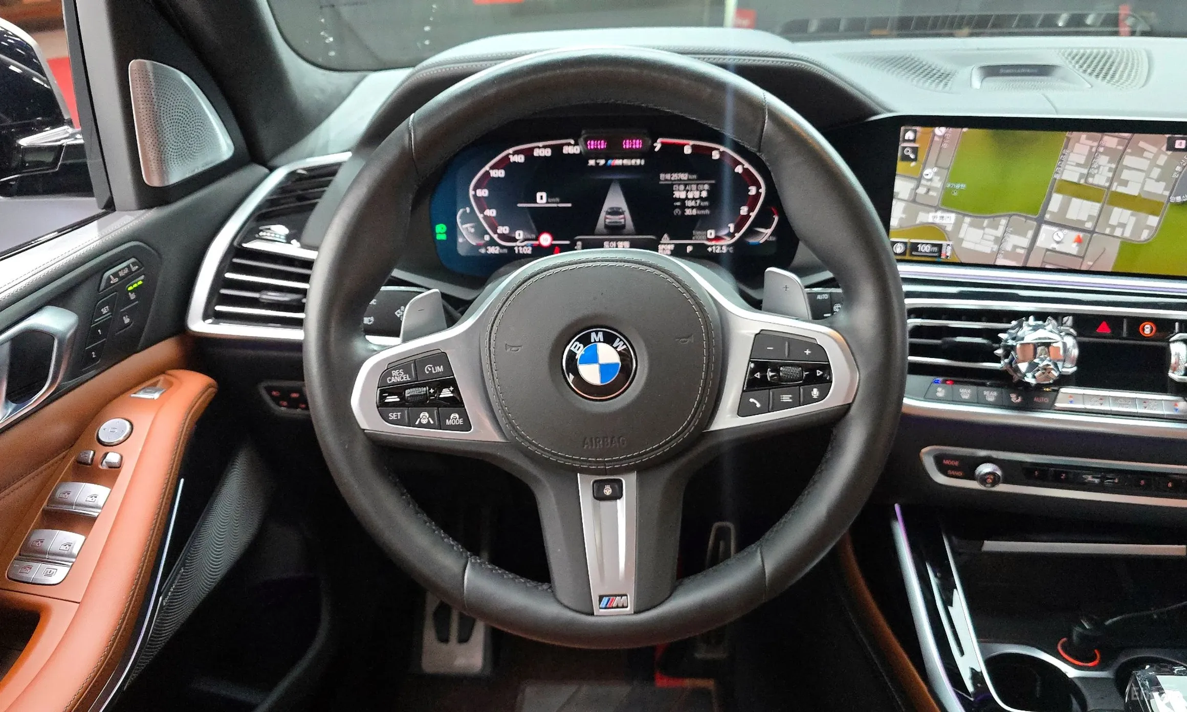 BMW X7 (G07) превью 13