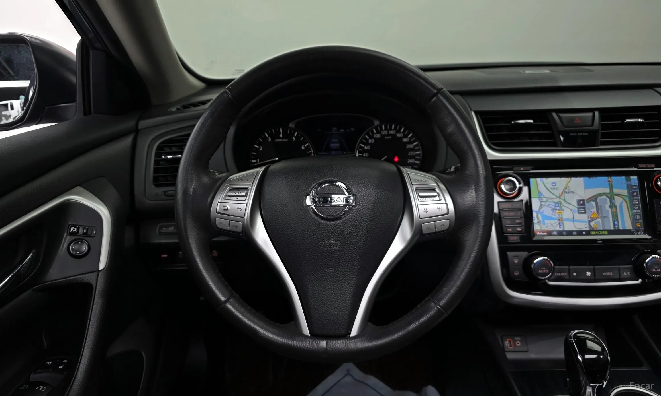 Nissan Altima превью 13