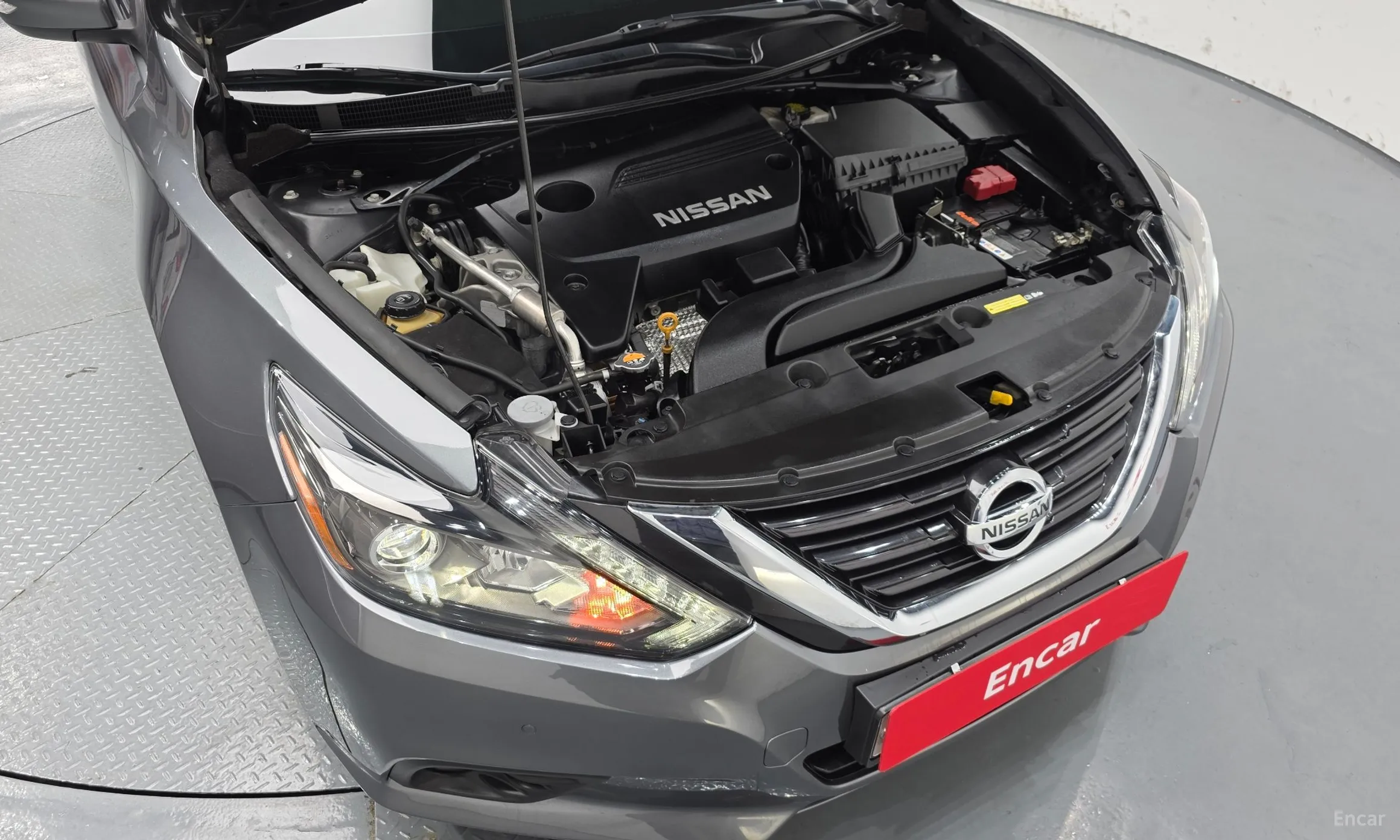 Nissan Altima превью 6