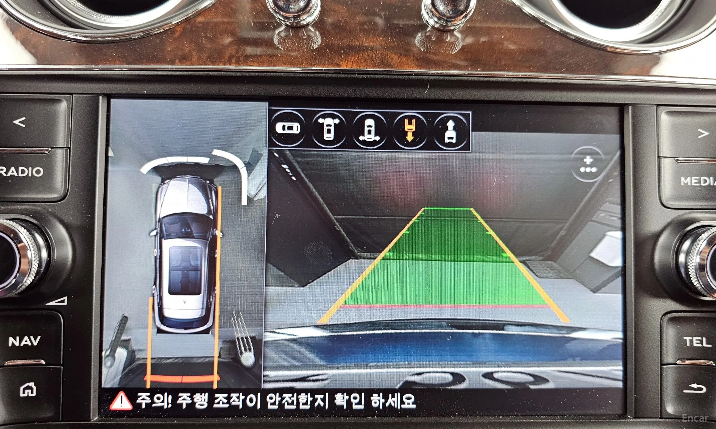Bentley Bentayga превью 15