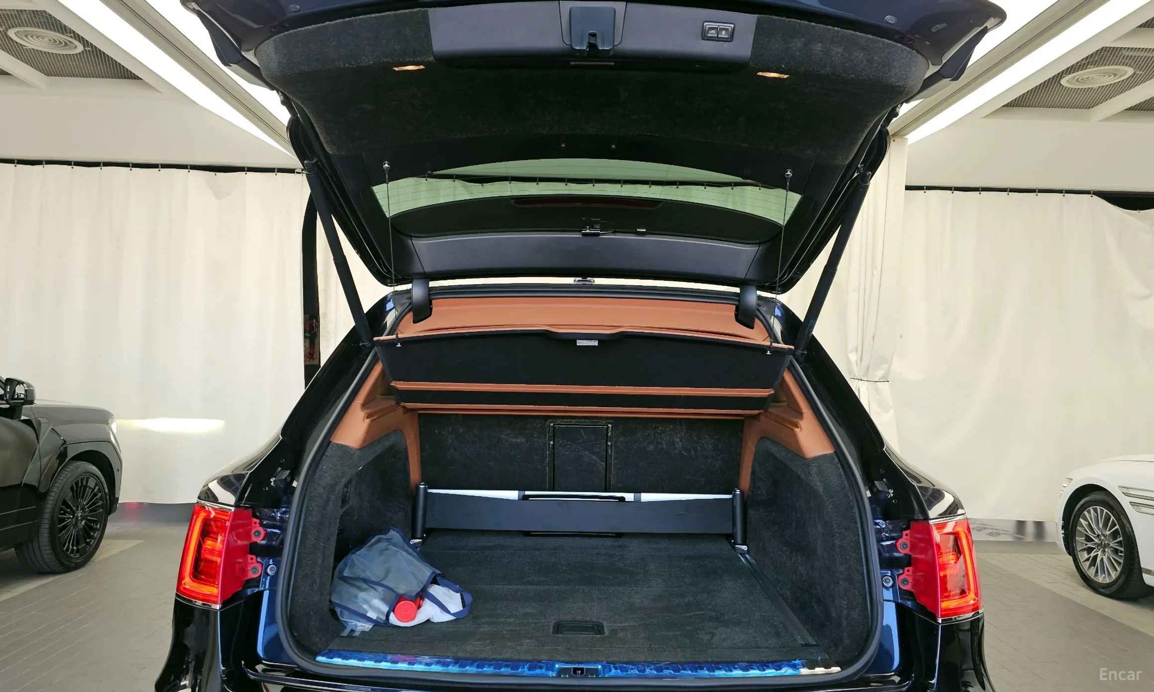 Bentley Bentayga превью 20