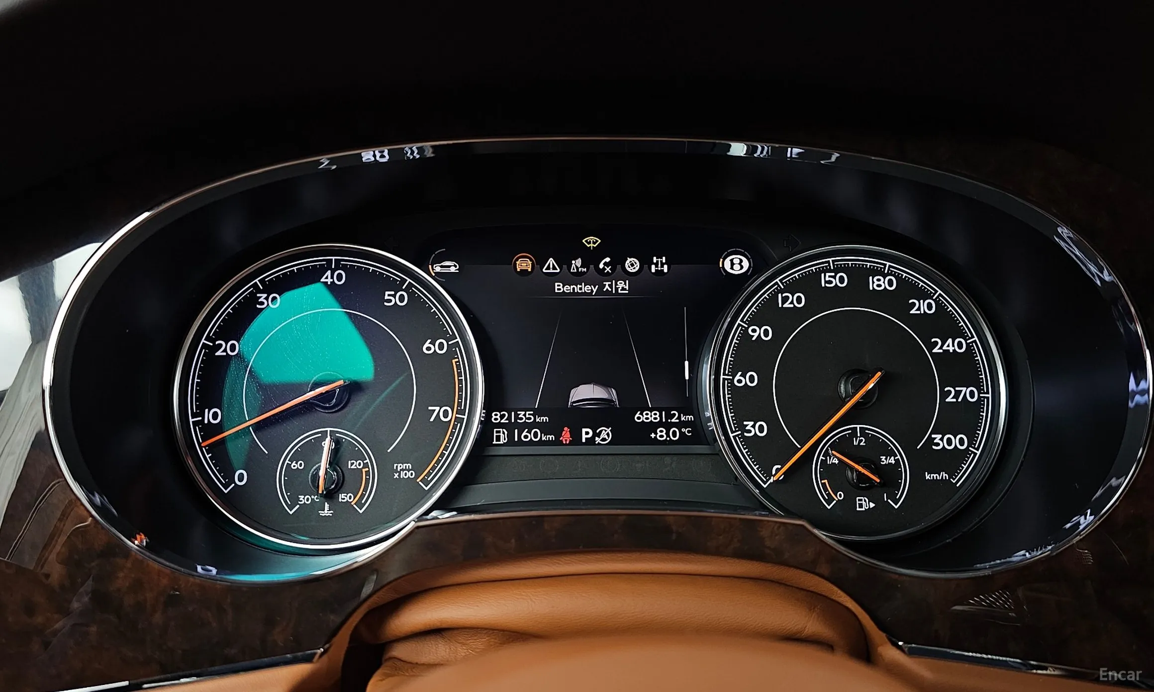 Bentley Bentayga превью 8