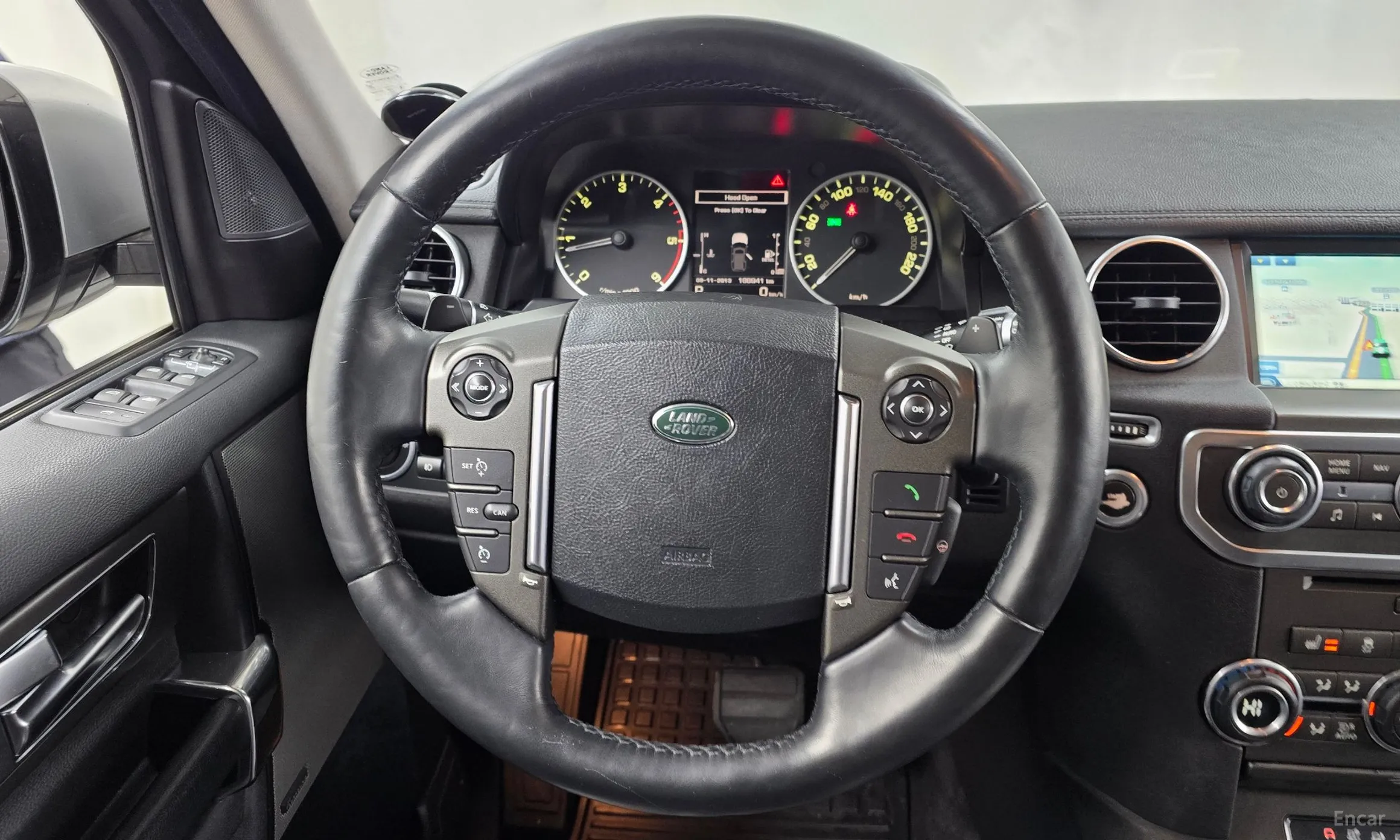 Land Rover Discovery 4 превью 13