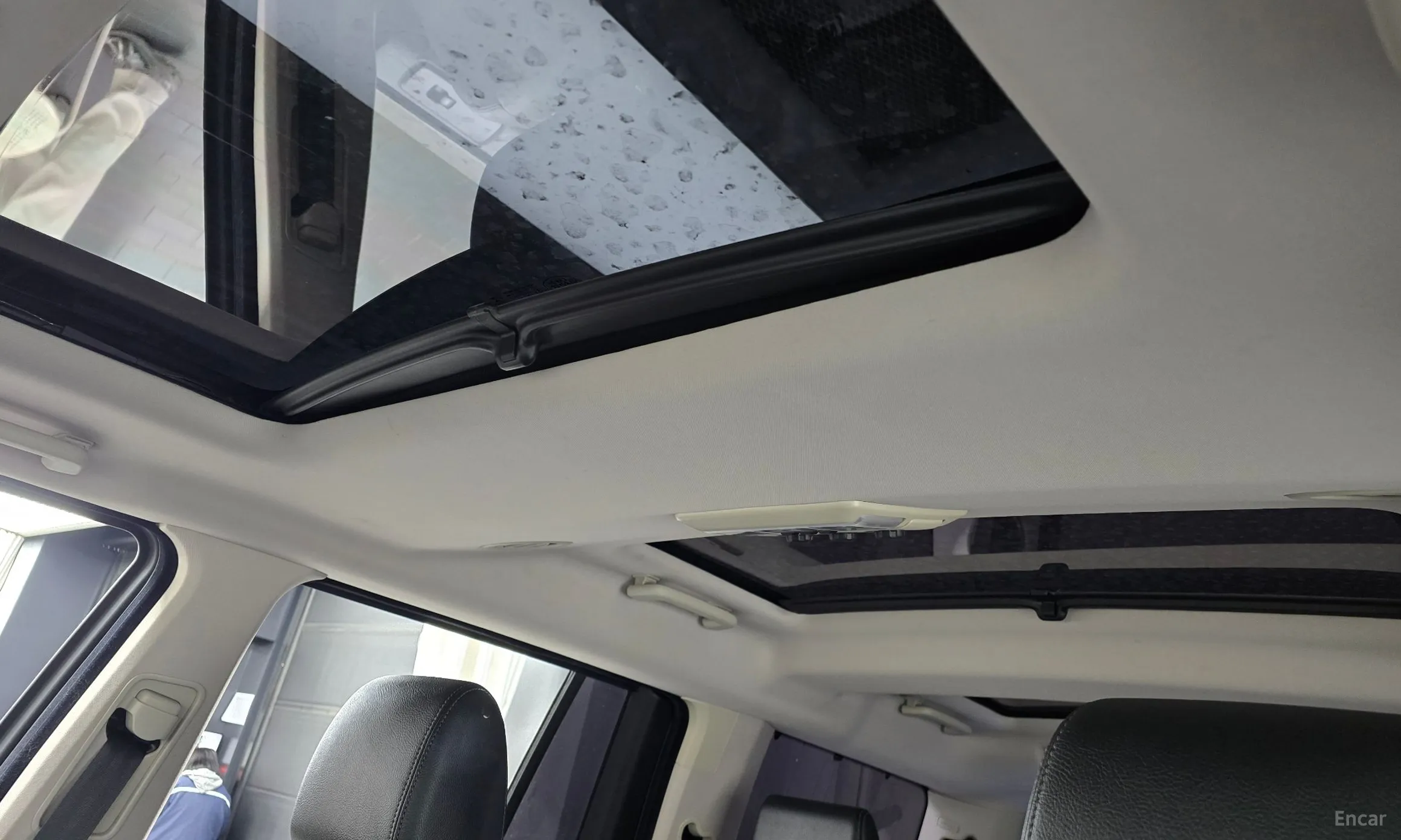Land Rover Discovery 4 превью 17