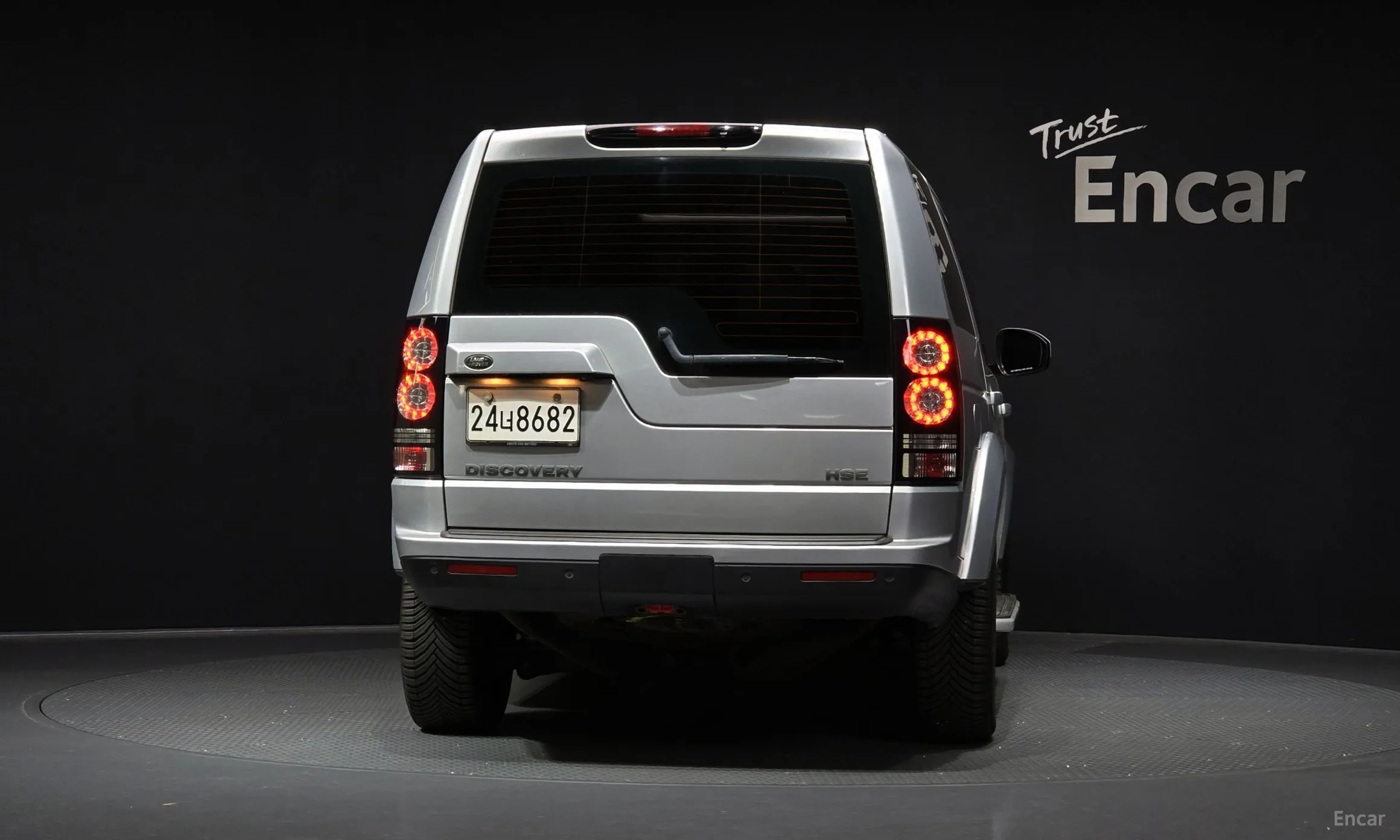 Land Rover Discovery 4 превью 4