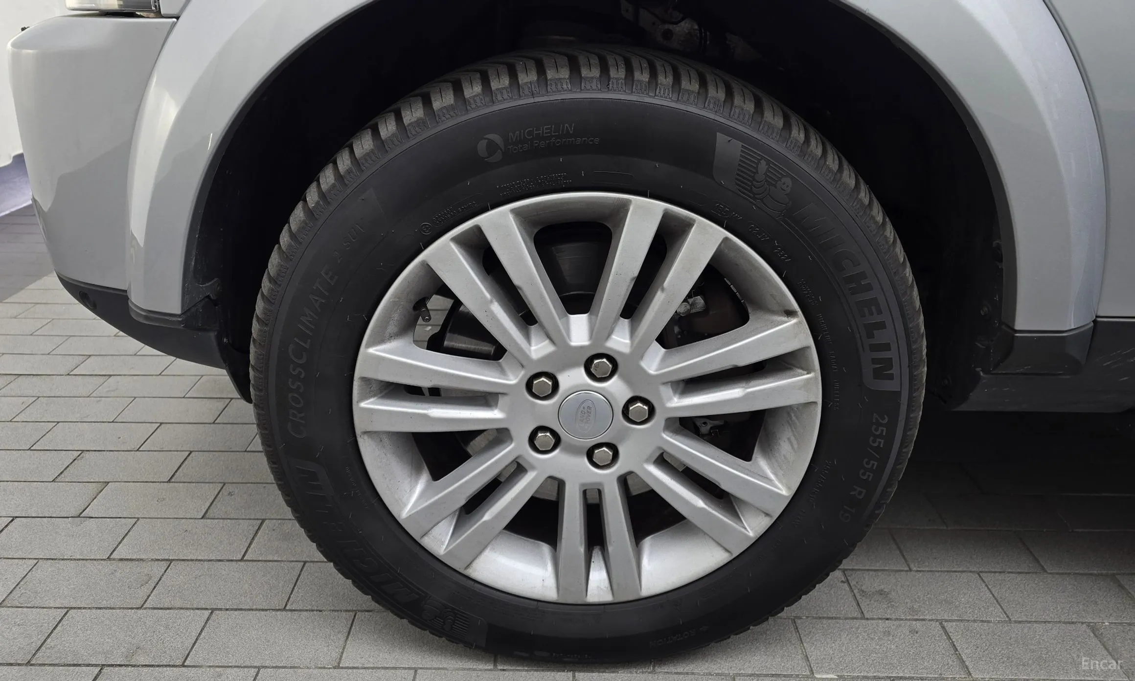 Land Rover Discovery 4 превью 5