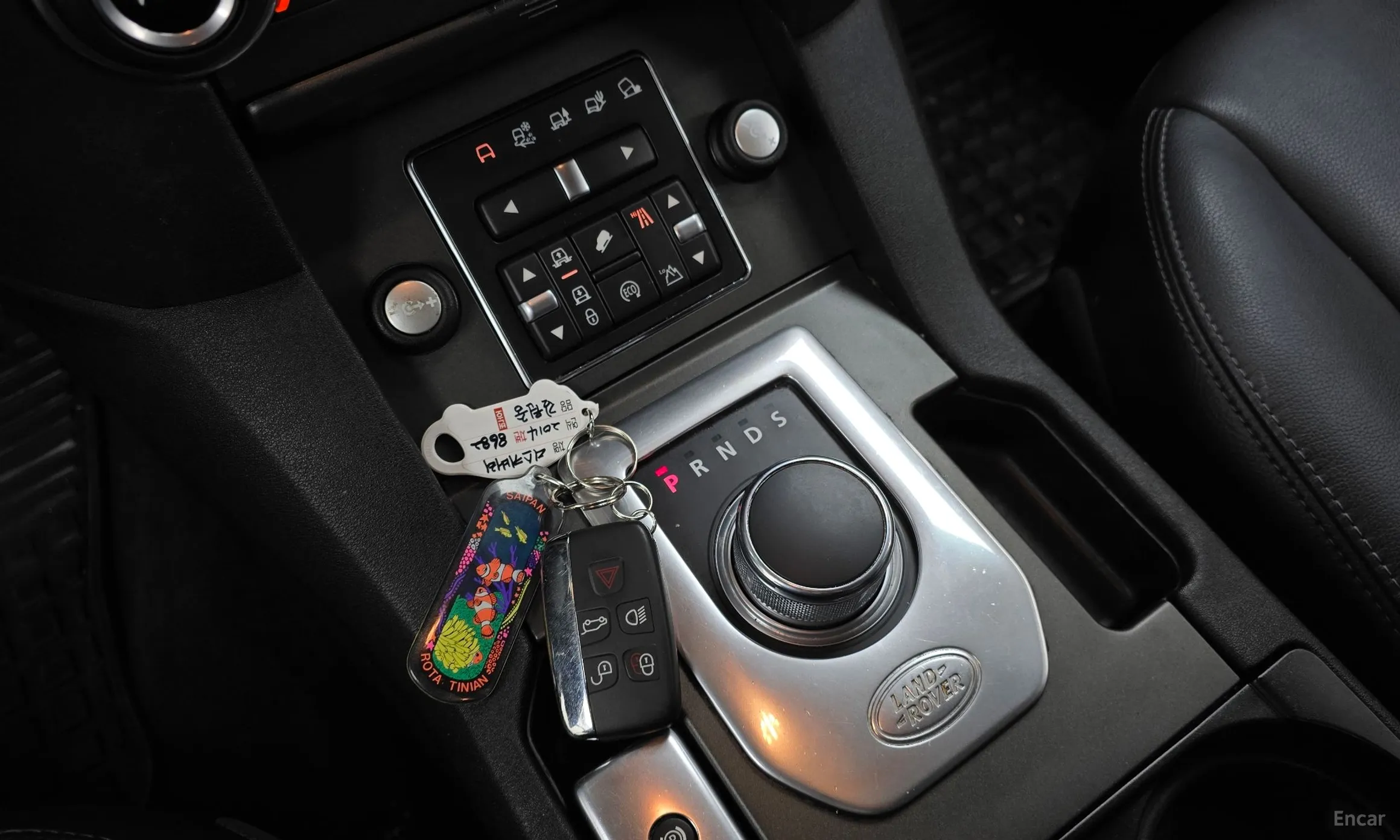 Land Rover Discovery 4 превью 9
