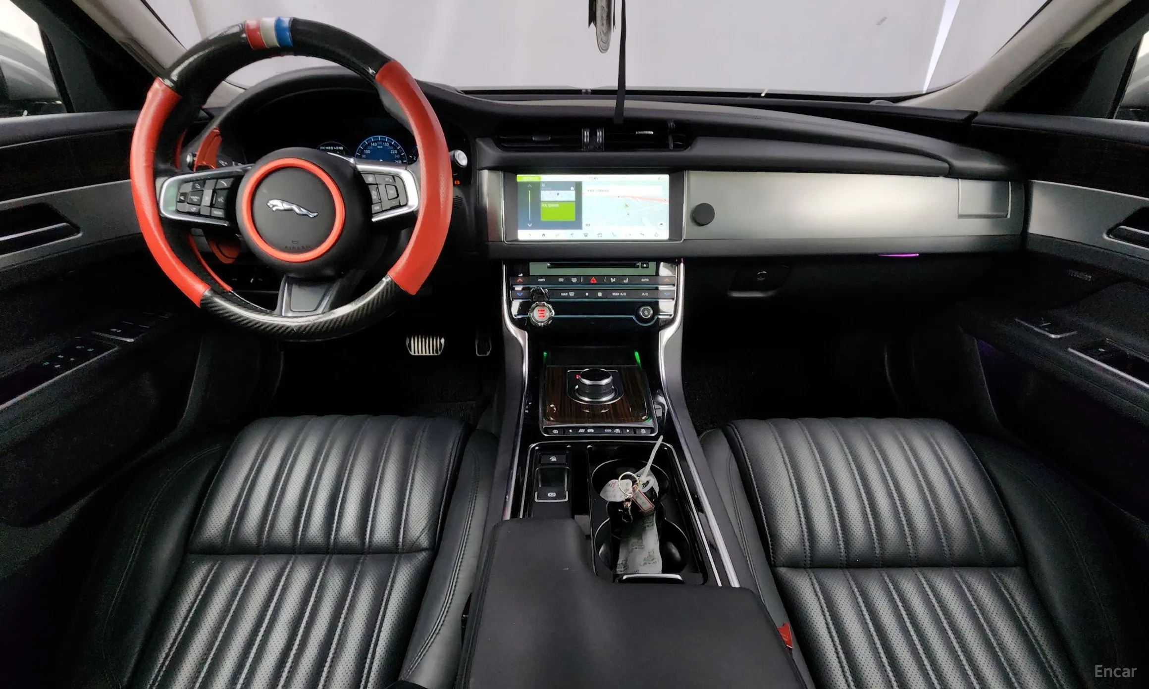 Jaguar XF (x260) превью 7