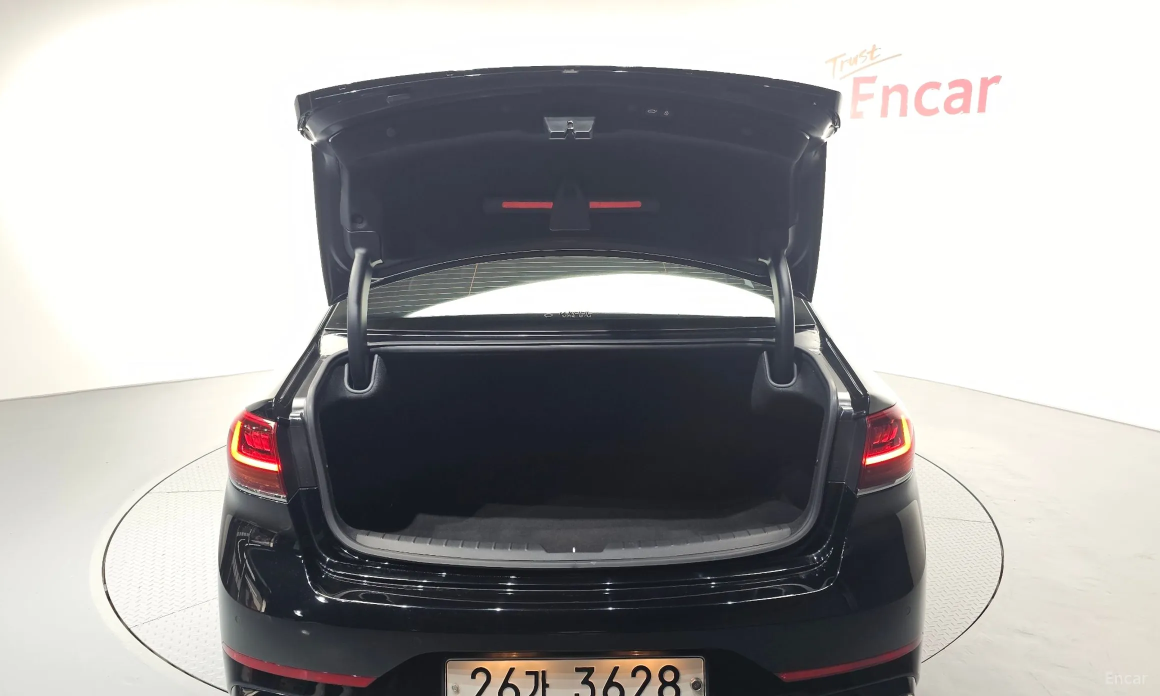 Kia K7 Premier превью 20