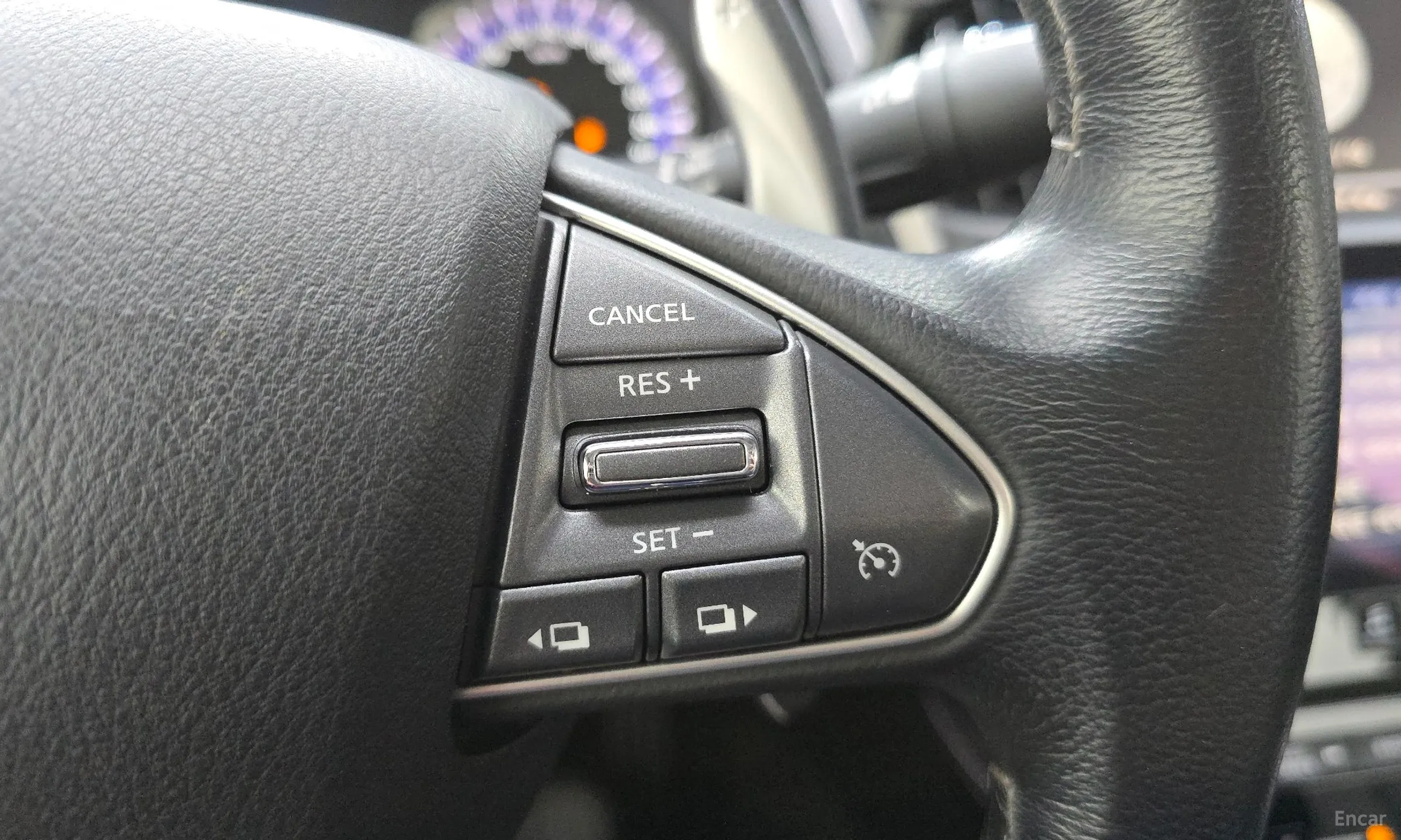 Infiniti Q50 превью 18