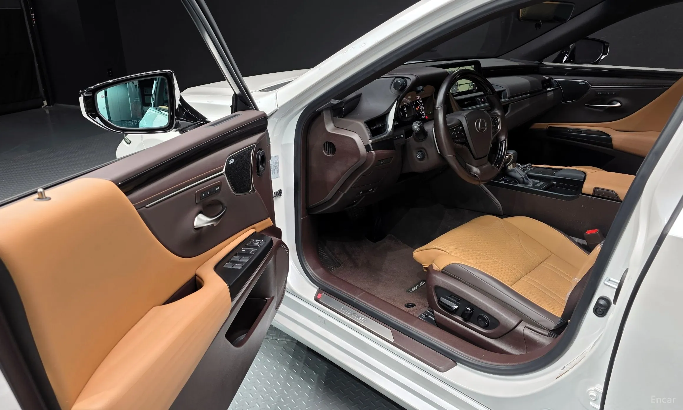 Lexus ES300h 7th Generation превью 11
